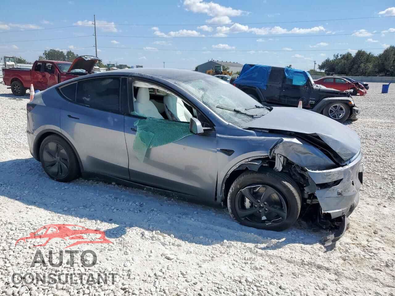 TESLA MODEL Y 2026 - 7SAYGDEE7TA429233