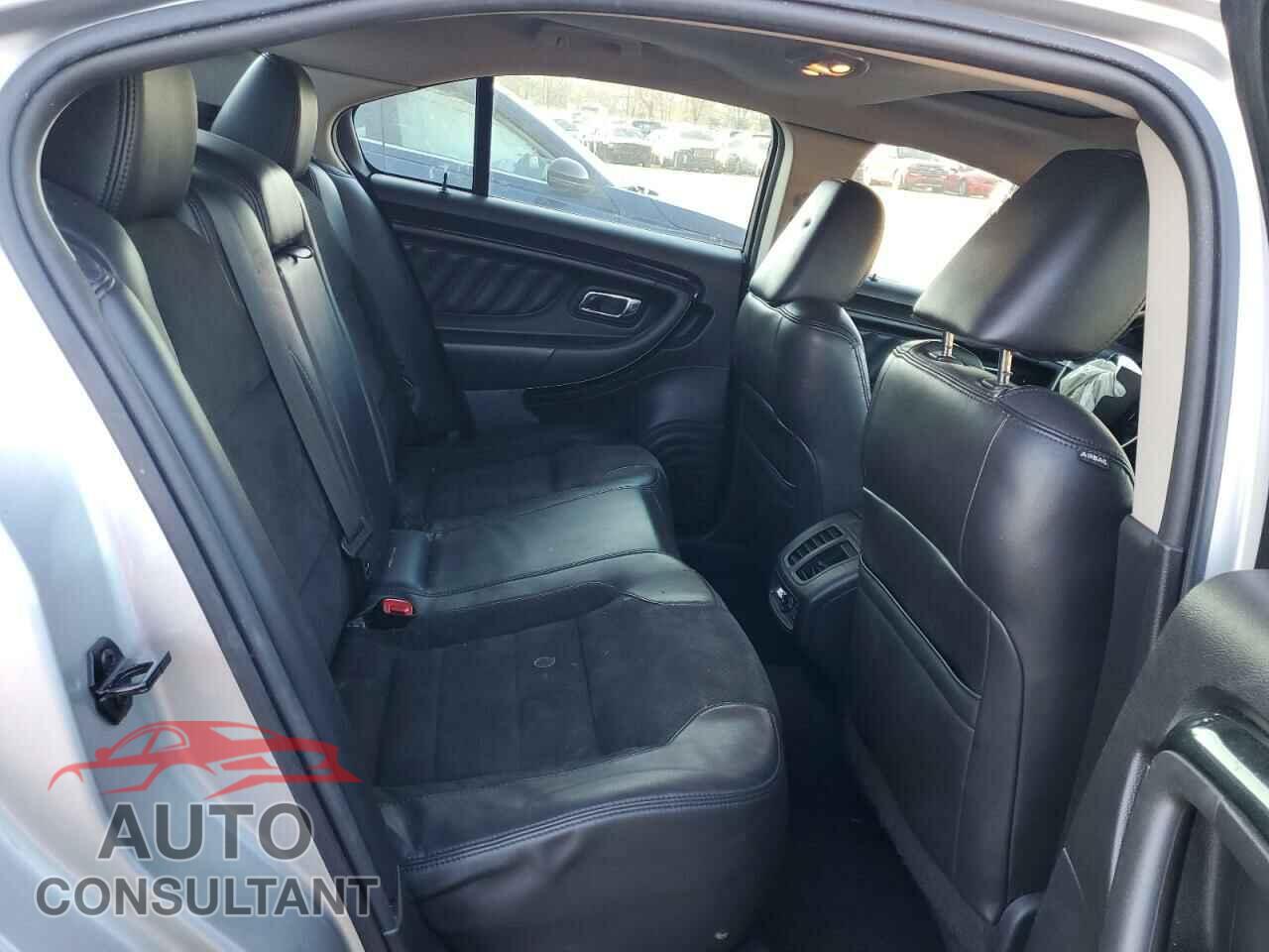 FORD TAURUS 2010 - 1FAHP2KT7AG164619
