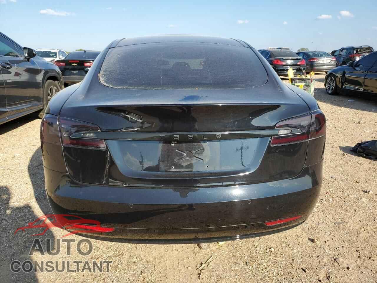 TESLA MODEL S 2016 - 5YJSA1E45GF139477