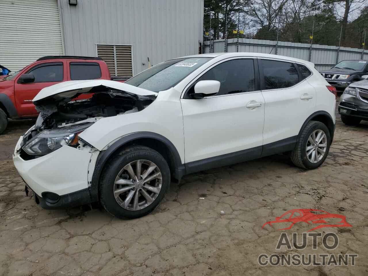 NISSAN ROGUE 2017 - JN1BJ1CP0HW018417