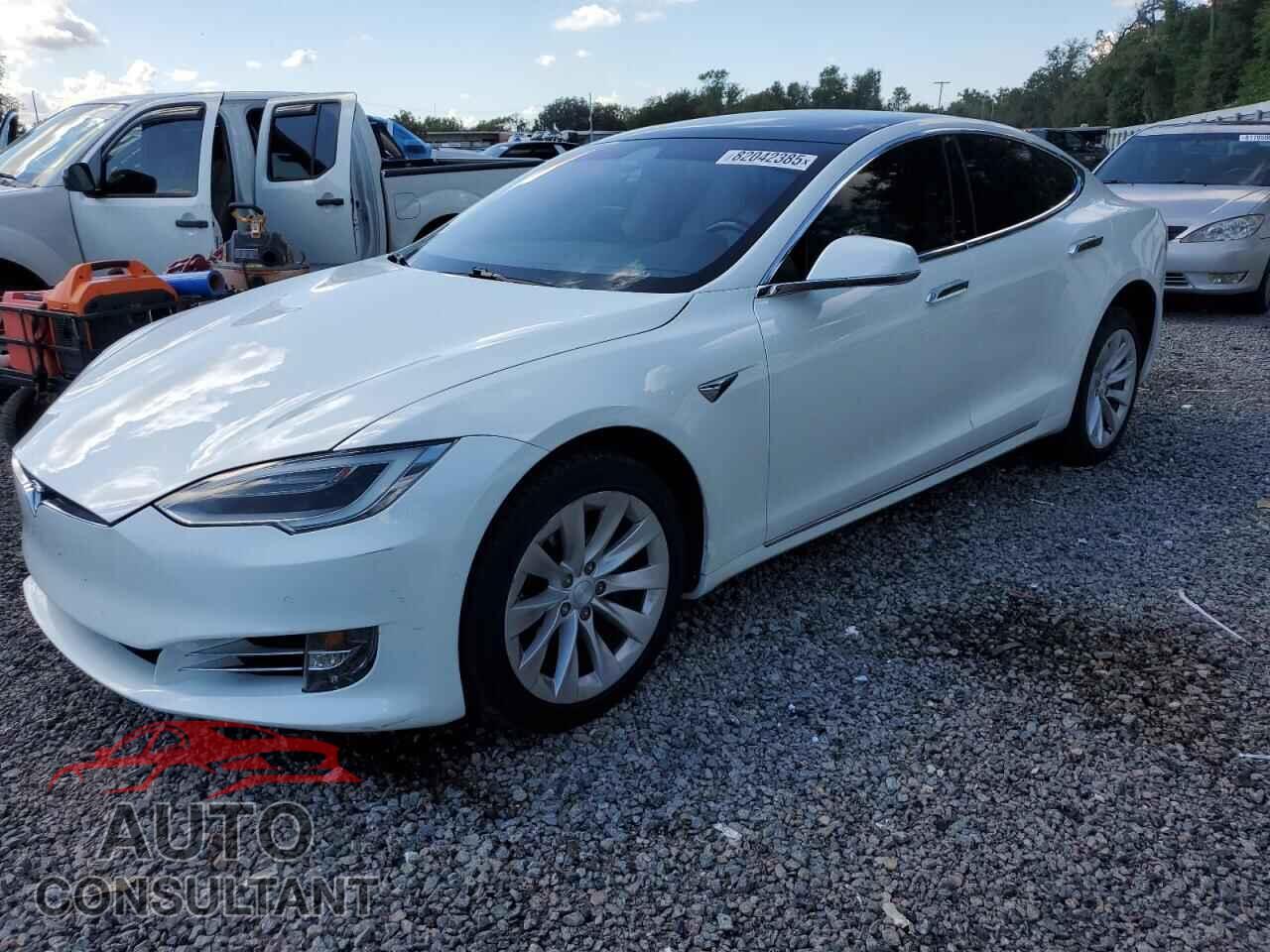 TESLA MODEL S 2019 - 5YJSA1E21KF305503