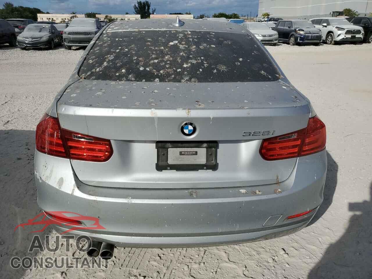 BMW 3 SERIES 2013 - WBA3C1C57DF441187