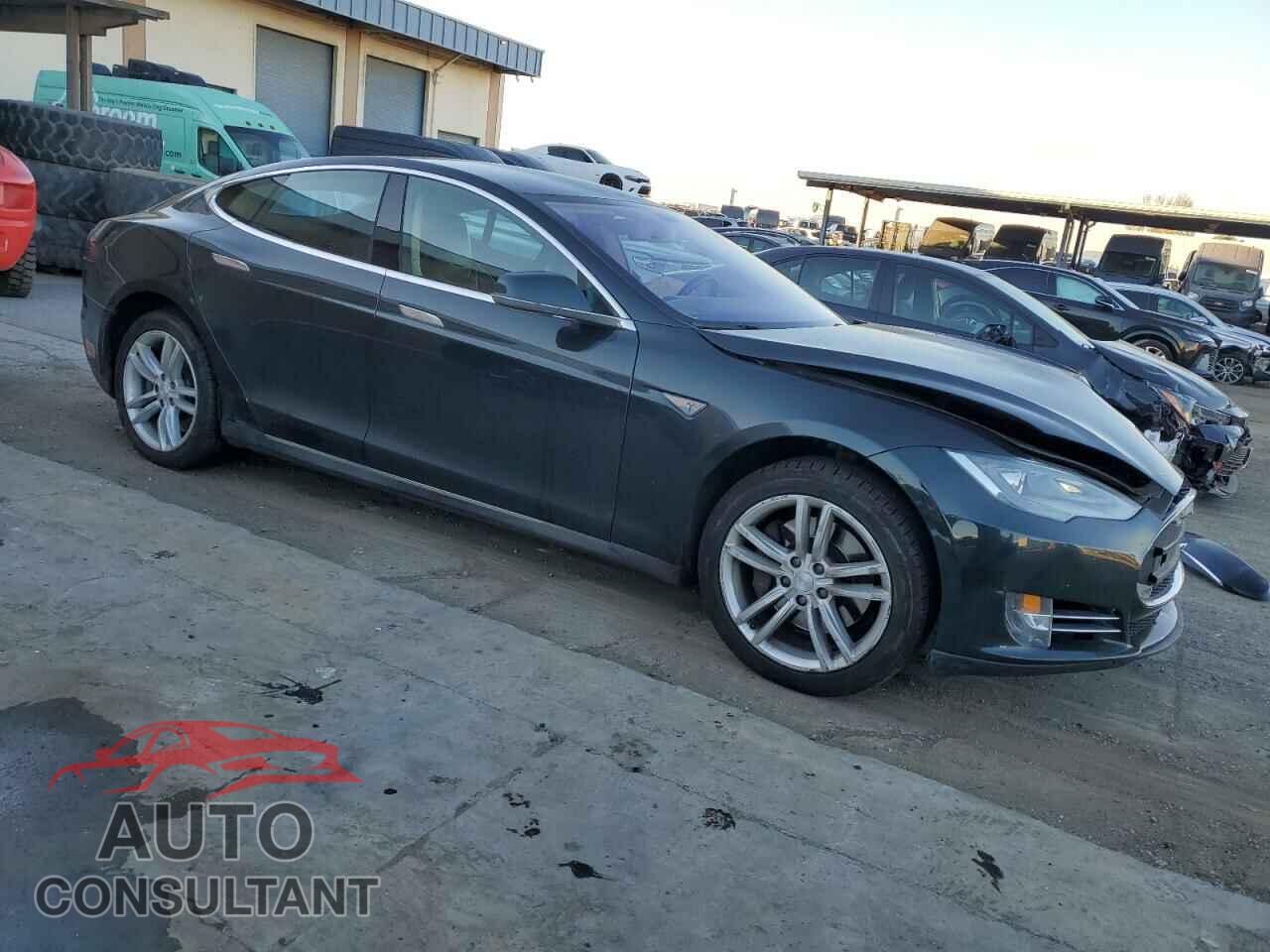 TESLA MODEL S 2012 - 5YJSA1CN0CFP02571