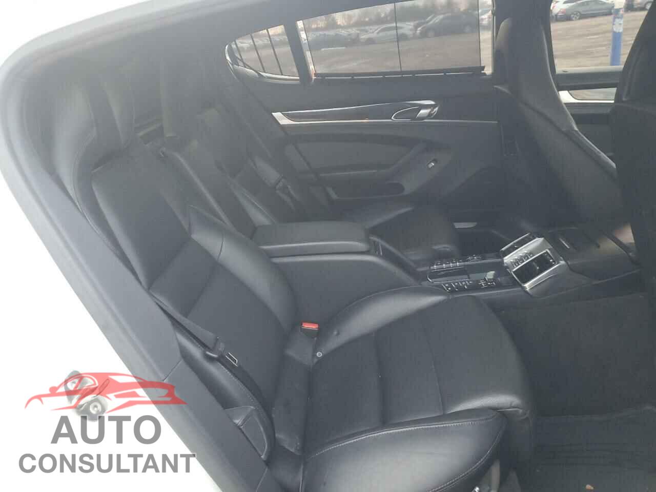 PORSCHE PANAMERA 2014 - WP0BB2A7XEL062036