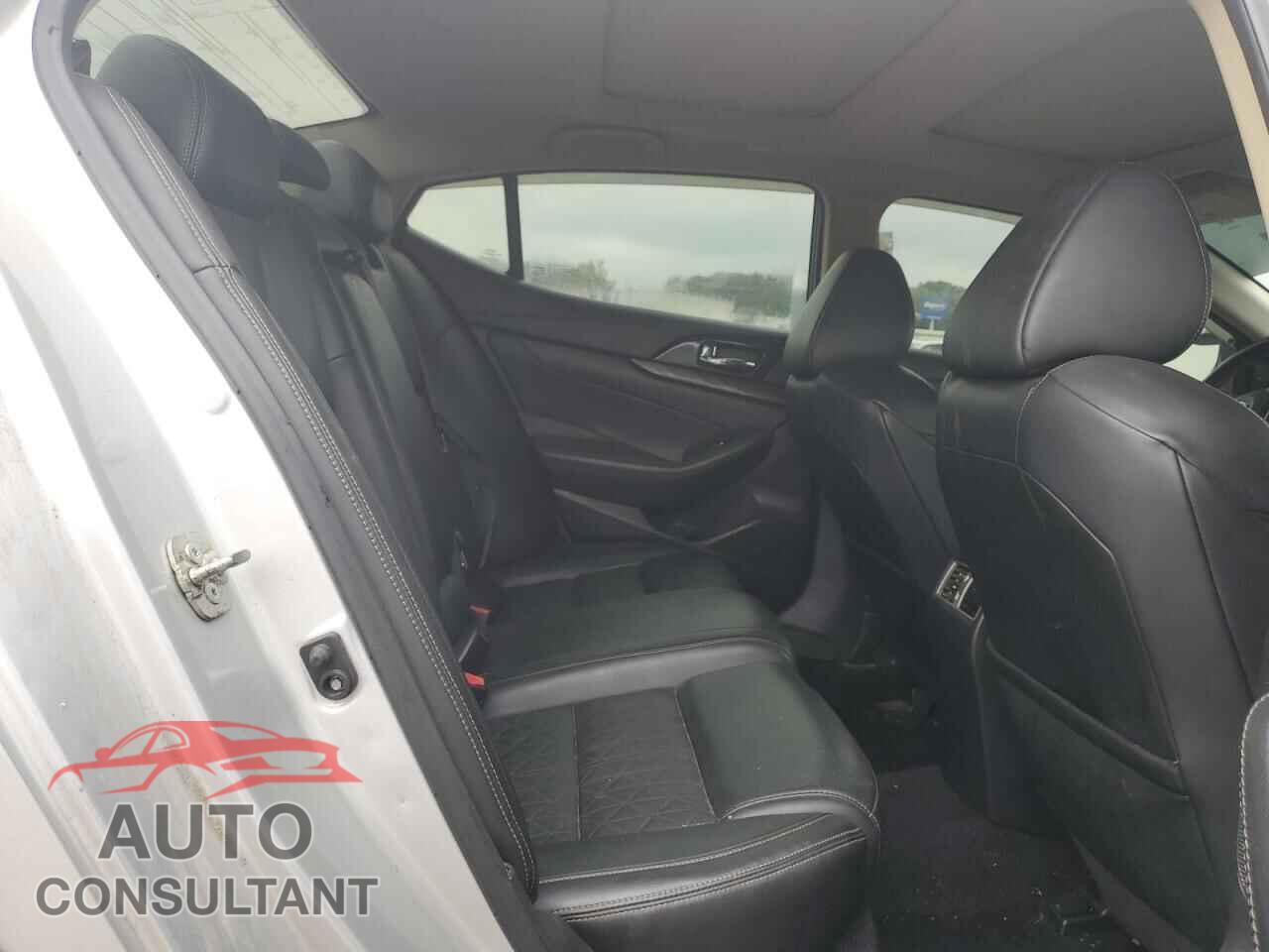 NISSAN MAXIMA 2017 - 1N4AA6AP2HC445291