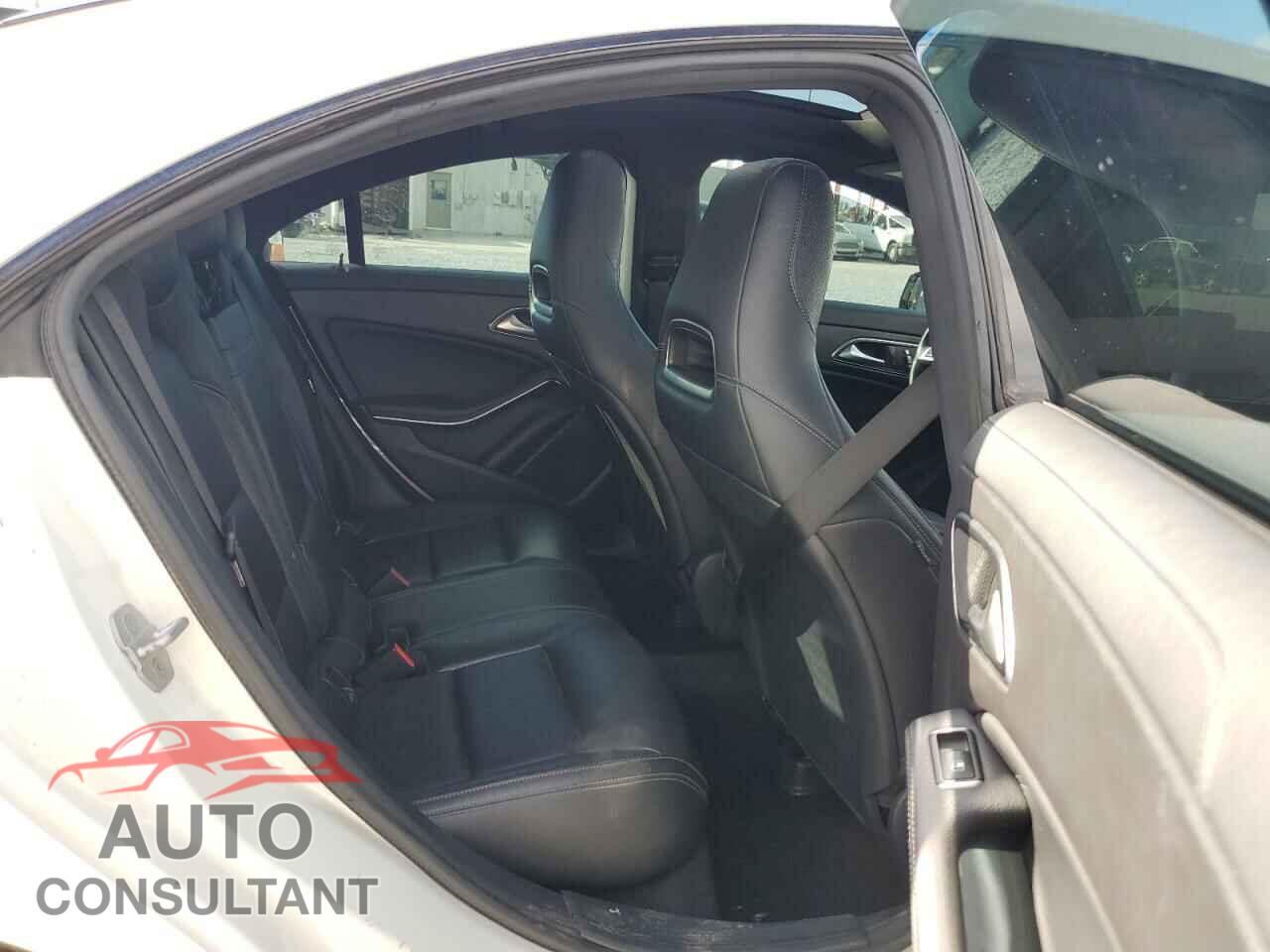 MERCEDES-BENZ CLA-CLASS 2018 - WDDSJ5CB3JN558564