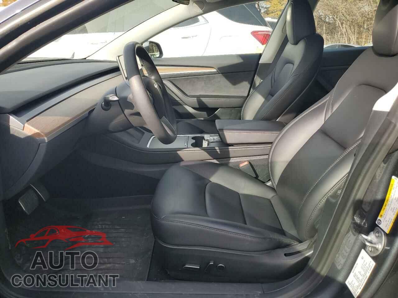 TESLA MODEL 3 2023 - 5YJ3E1EA7PF543637