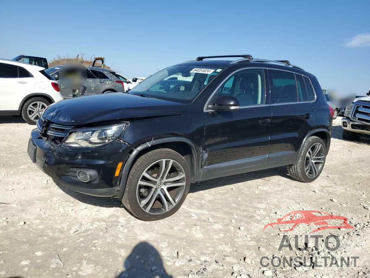 VOLKSWAGEN TIGUAN 2017 - WVGVV7AX1HK004856