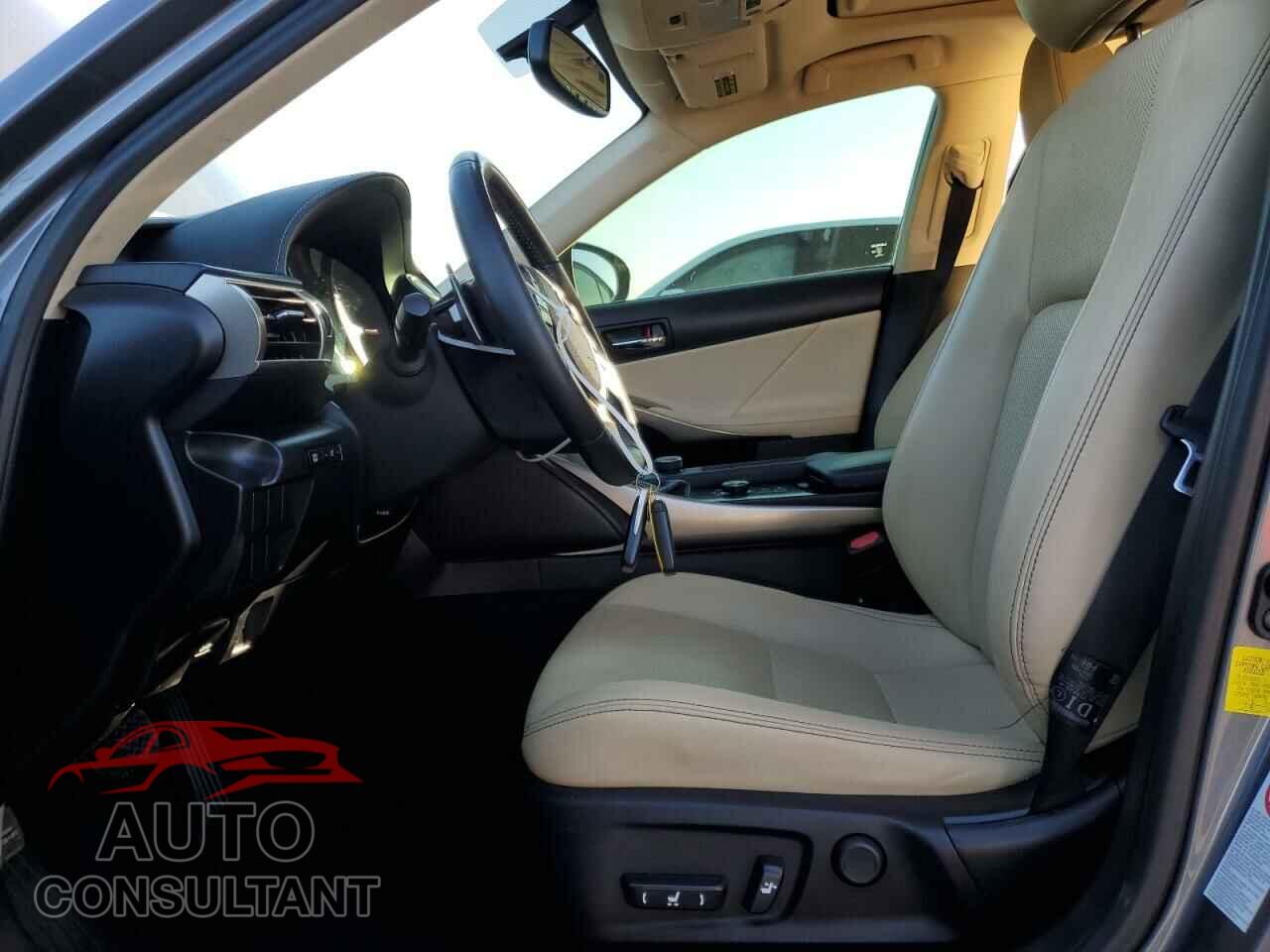 LEXUS IS 2014 - JTHBF1D21E5040167