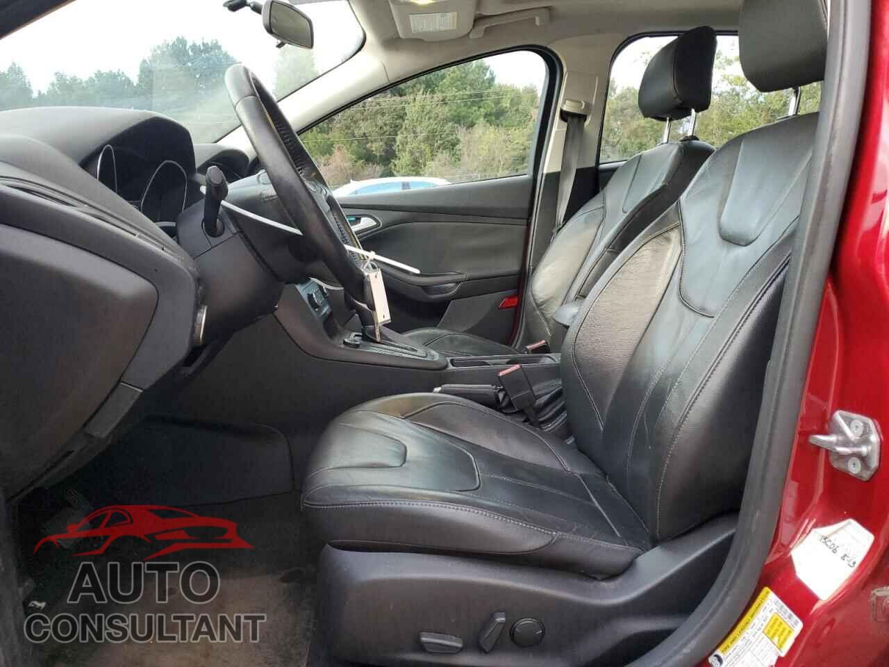 FORD FOCUS 2015 - 1FADP3F25FL277604