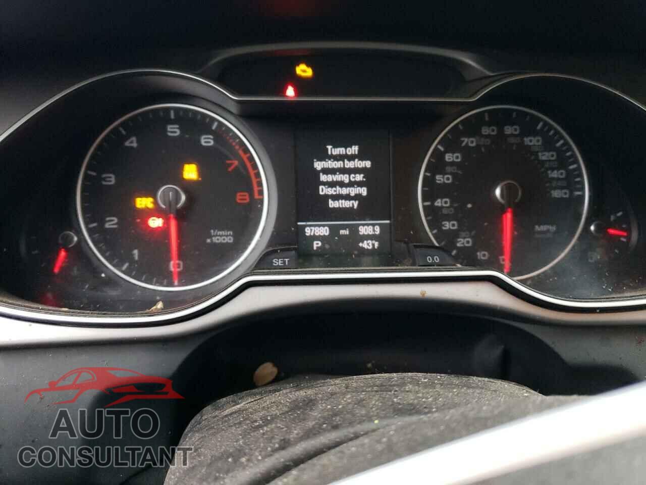 AUDI A4 2013 - WAUFFAFL6DN035888