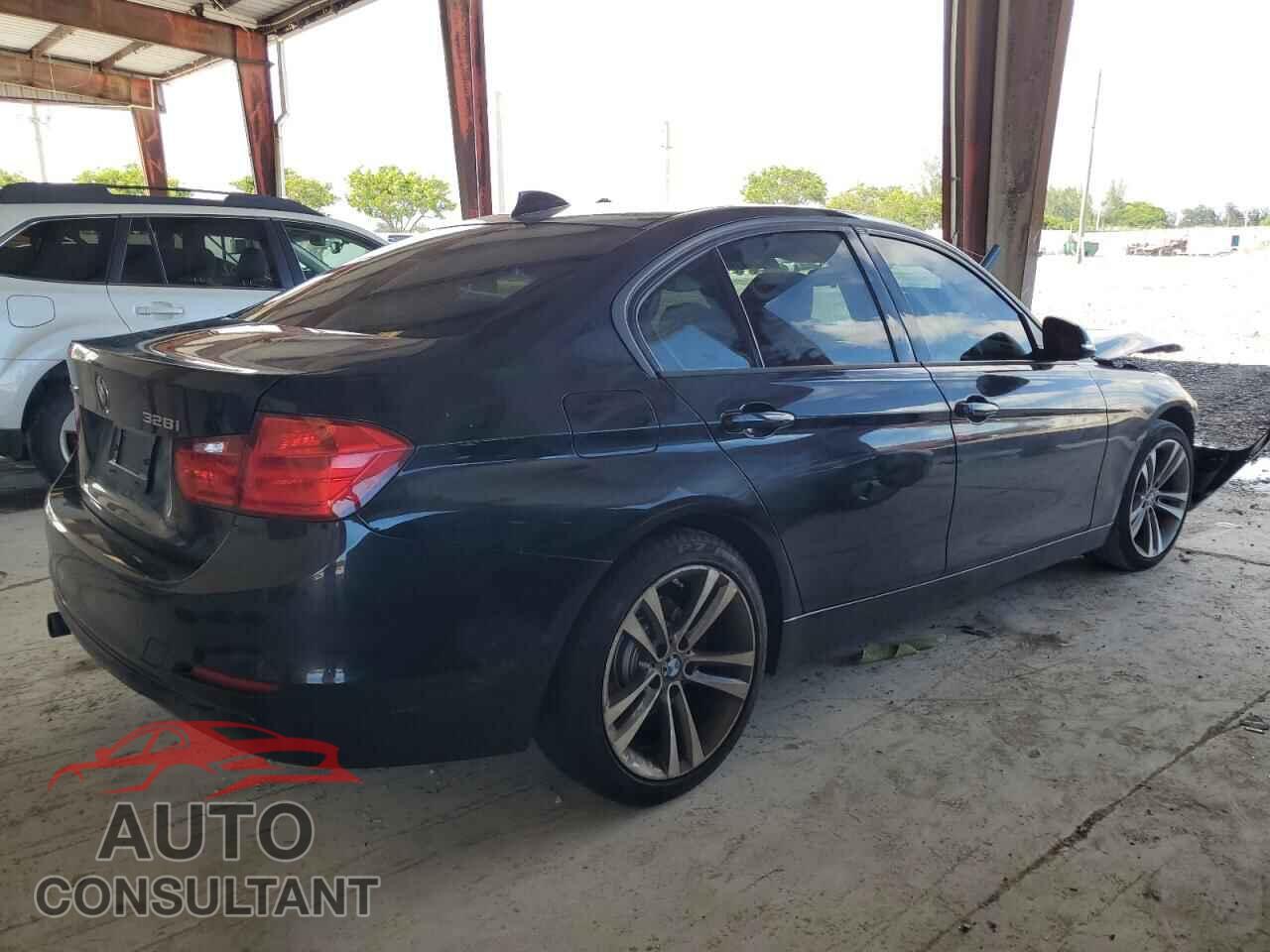 BMW 3 SERIES 2014 - WBA3B3C54EF545202