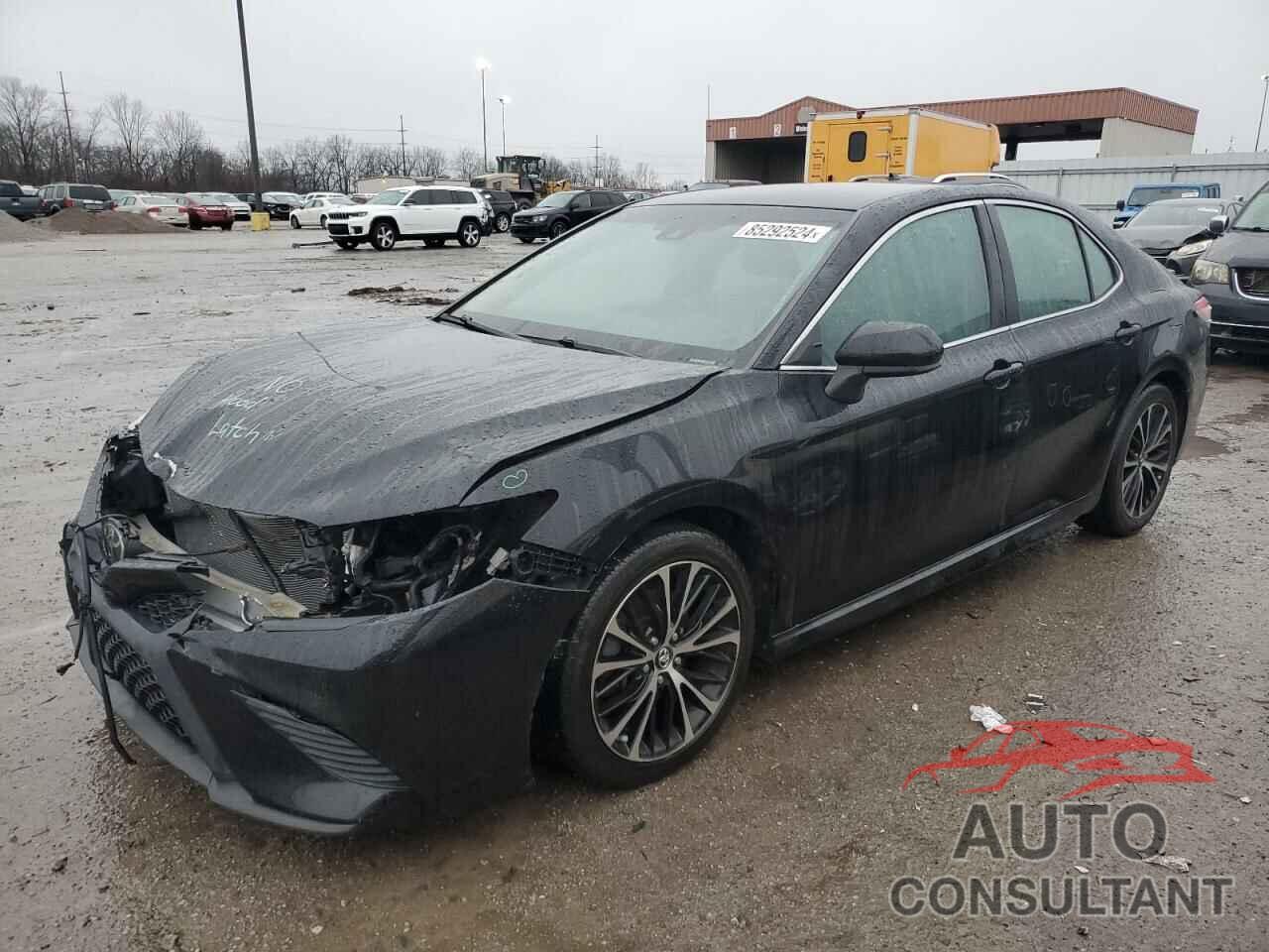 TOYOTA CAMRY 2018 - 4T1B11HK3JU531944