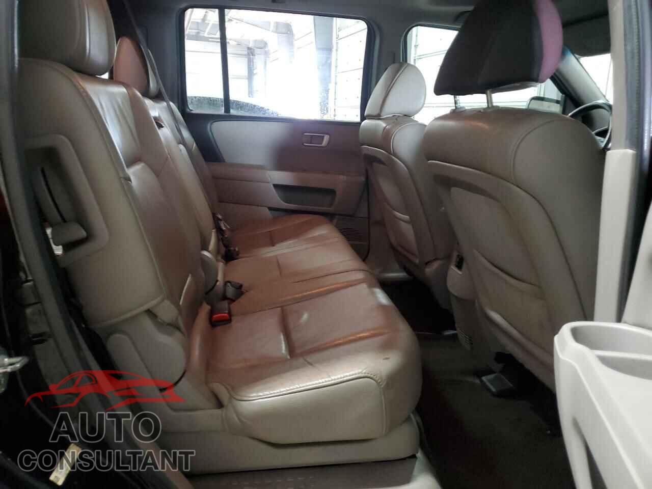 HONDA PILOT 2013 - 5FNYF4H58DB019931