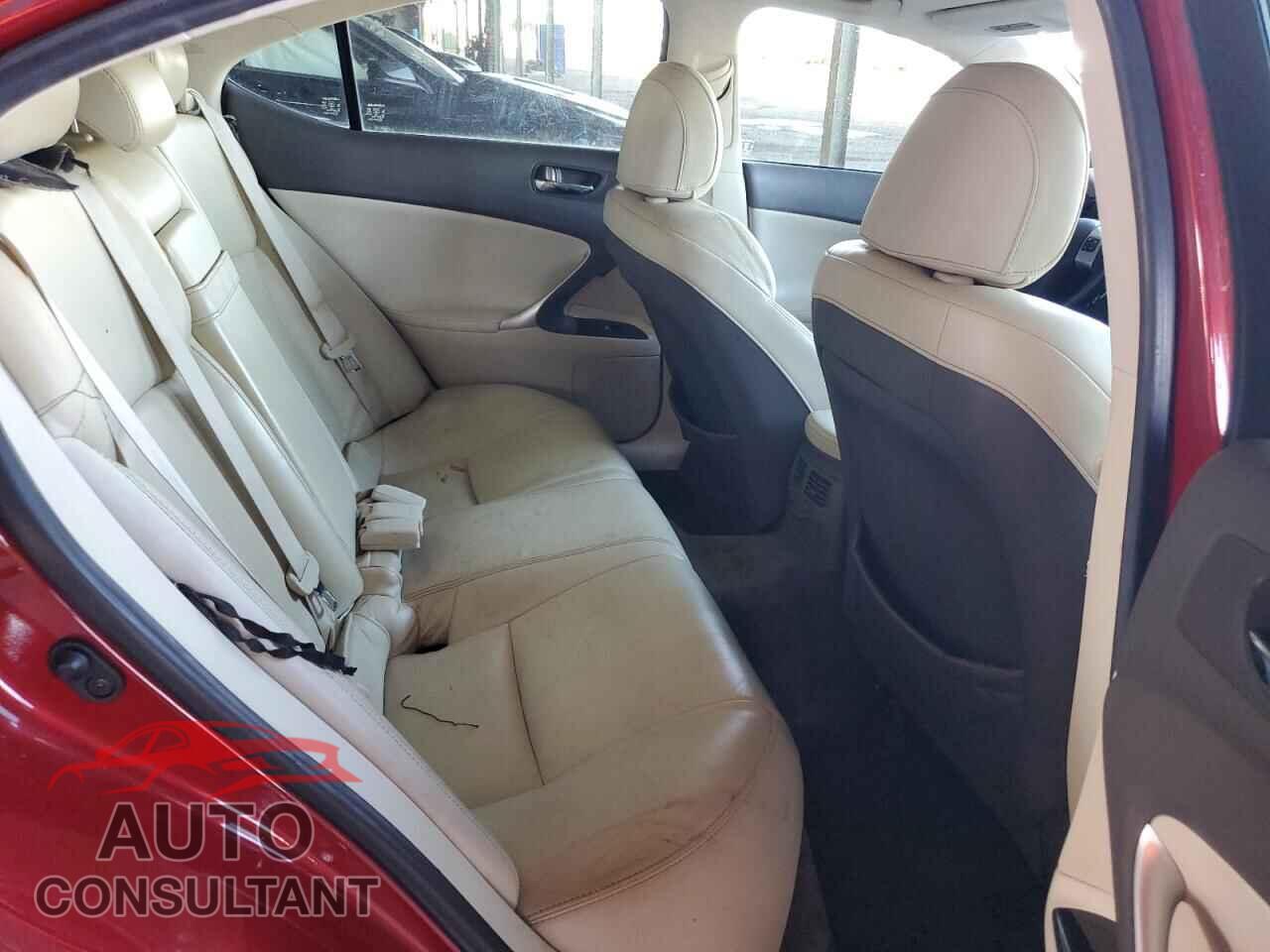 LEXUS IS 2011 - JTHBF5C26B5145095