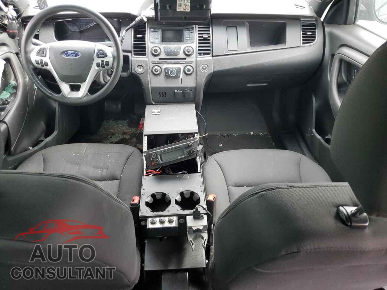 FORD TAURUS 2018 - 1FAHP2MKXJG110669