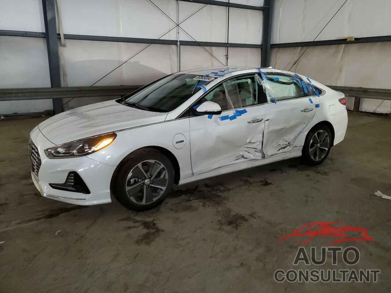 HYUNDAI SONATA 2019 - KMHE14L28KA089087