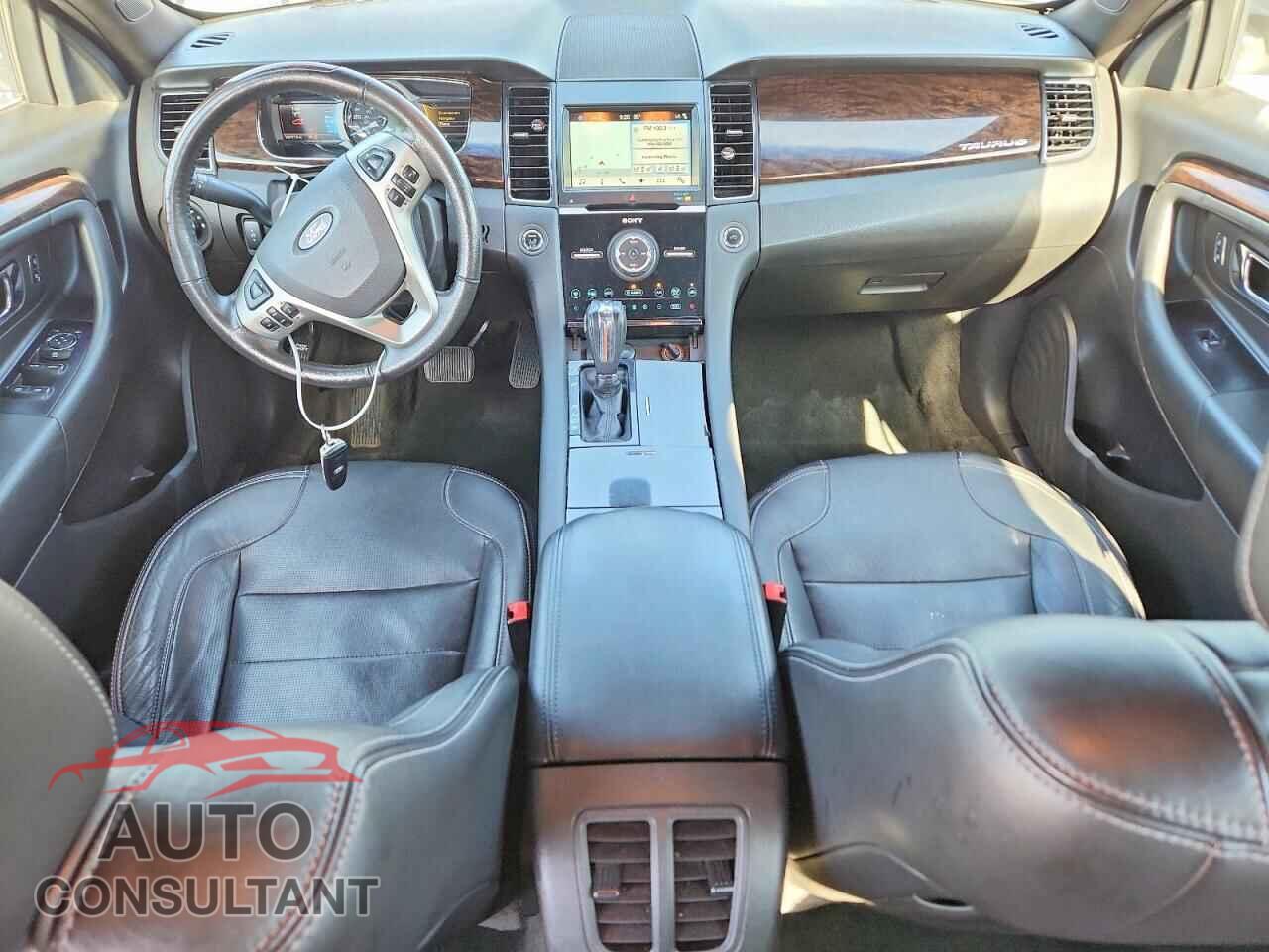 FORD TAURUS 2017 - 1FAHP2F88HG127787
