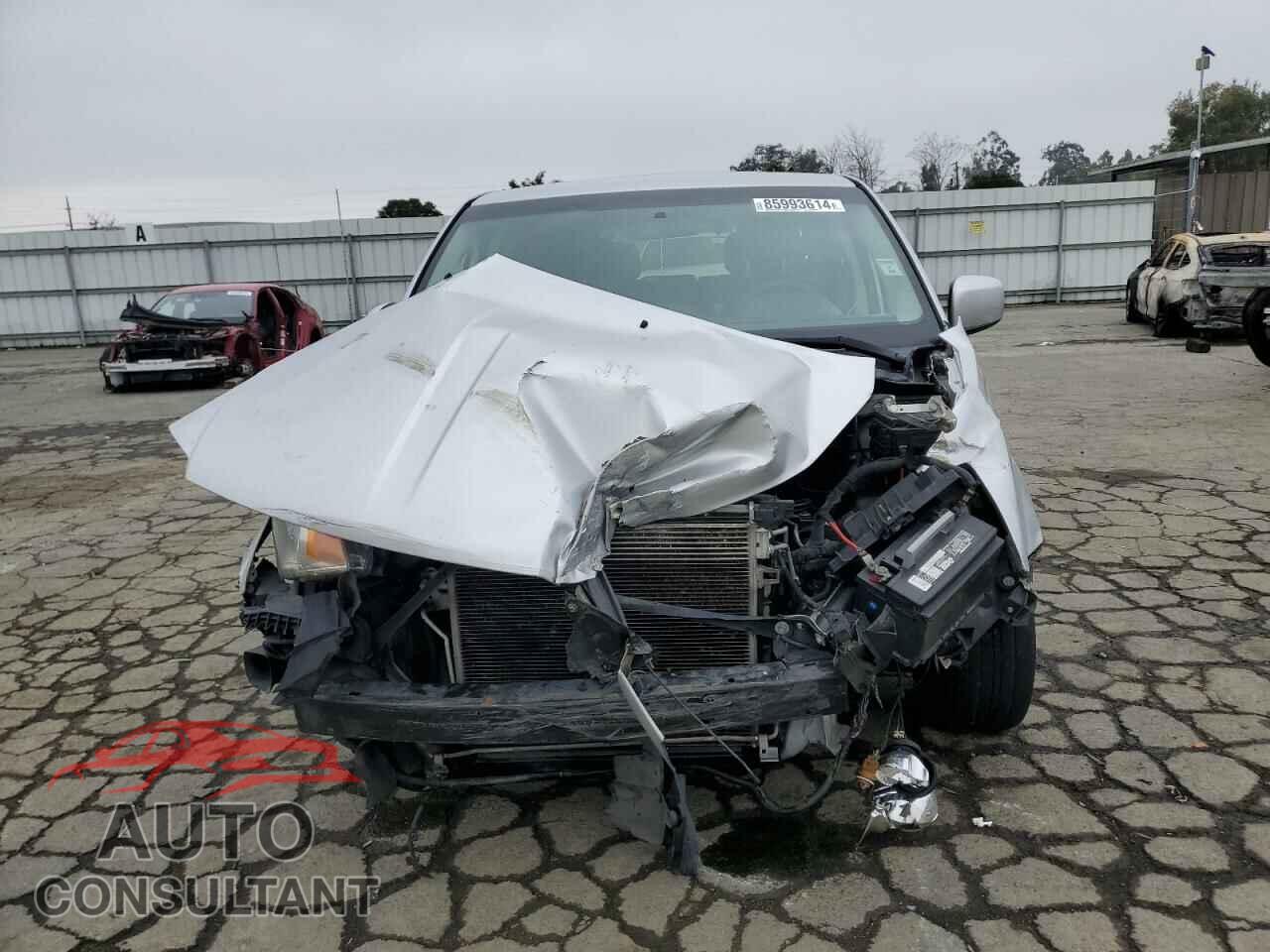 DODGE CARAVAN 2011 - 2D4RN3DG3BR647814