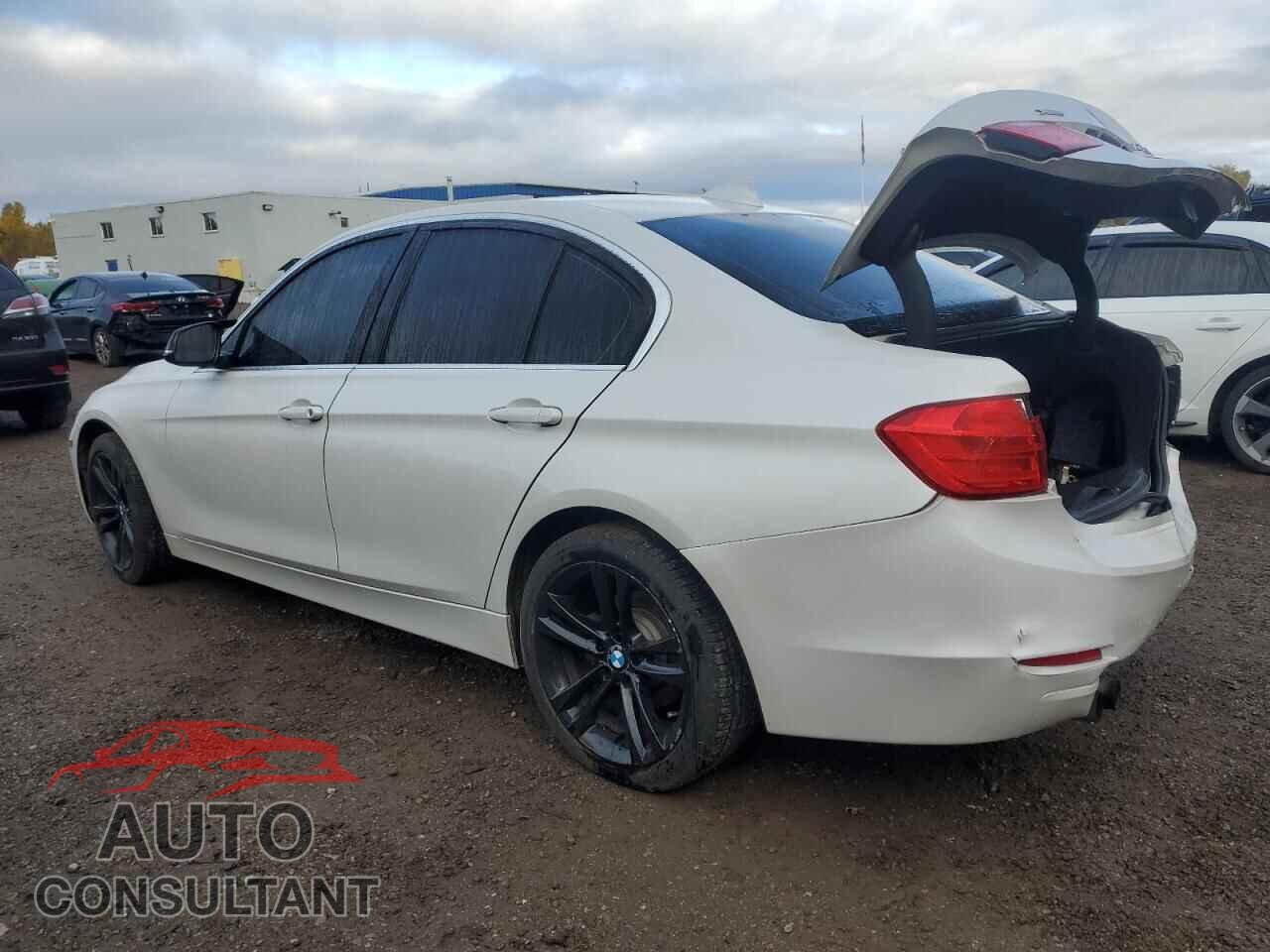BMW 3 SERIES 2015 - WBA3B3G51FNT17546