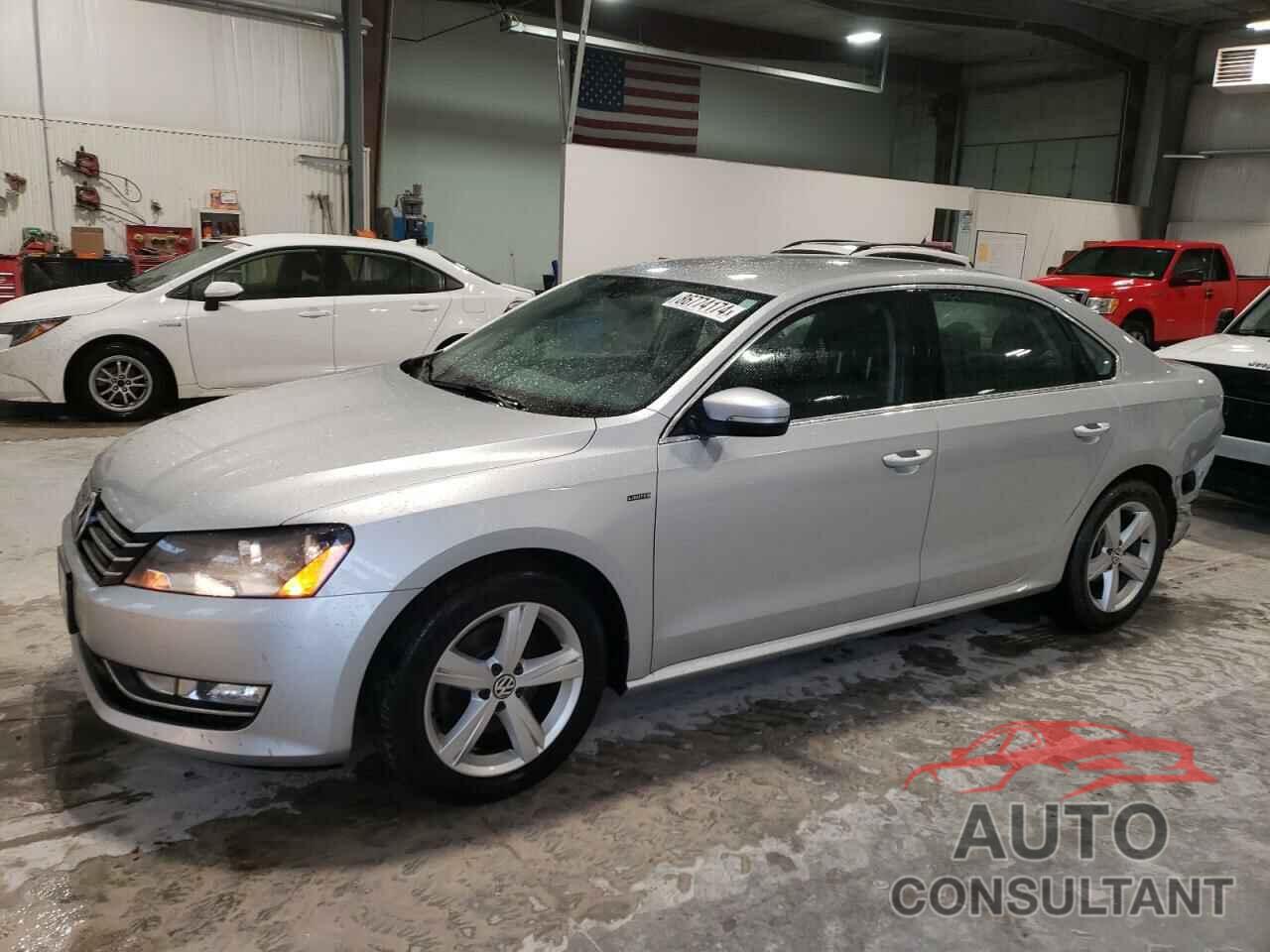 VOLKSWAGEN PASSAT 2015 - 1VWAT7A30FC120219