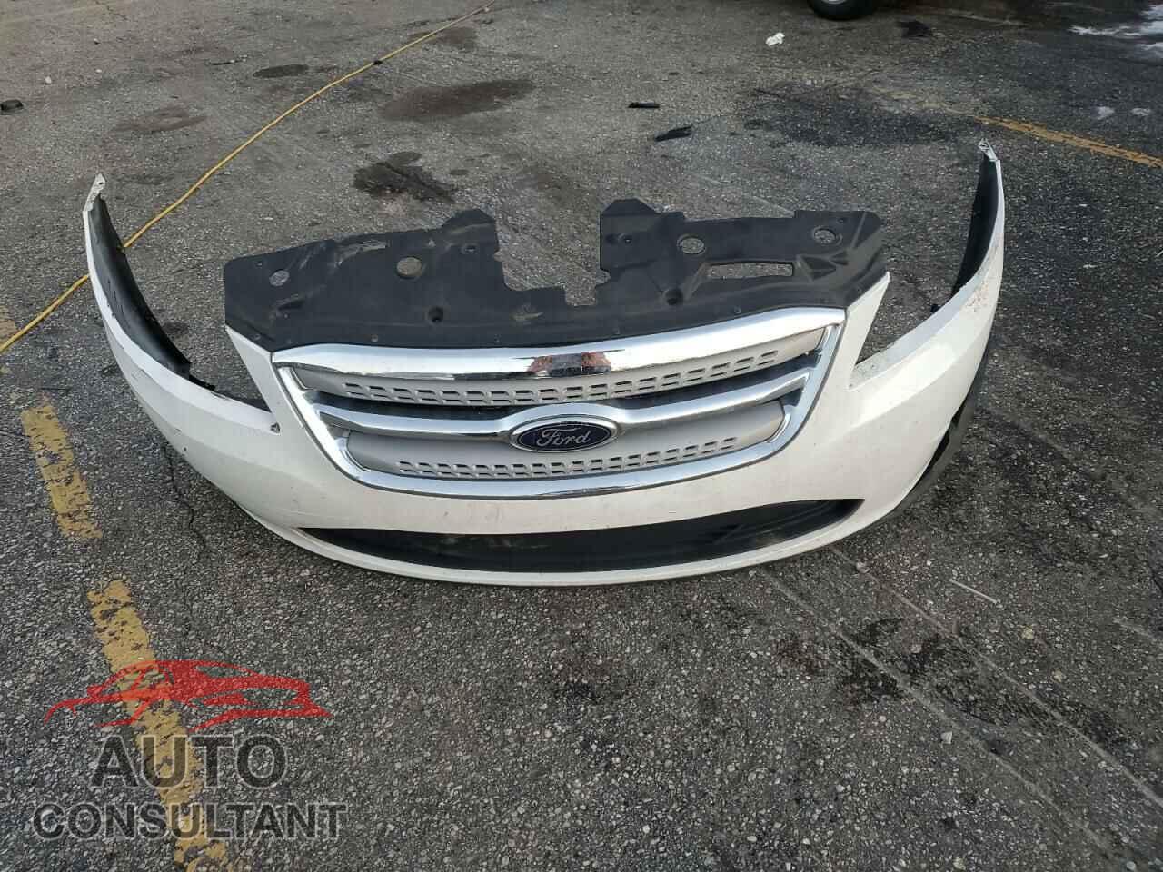 FORD TAURUS 2011 - 1FAHP2EW1BG101104