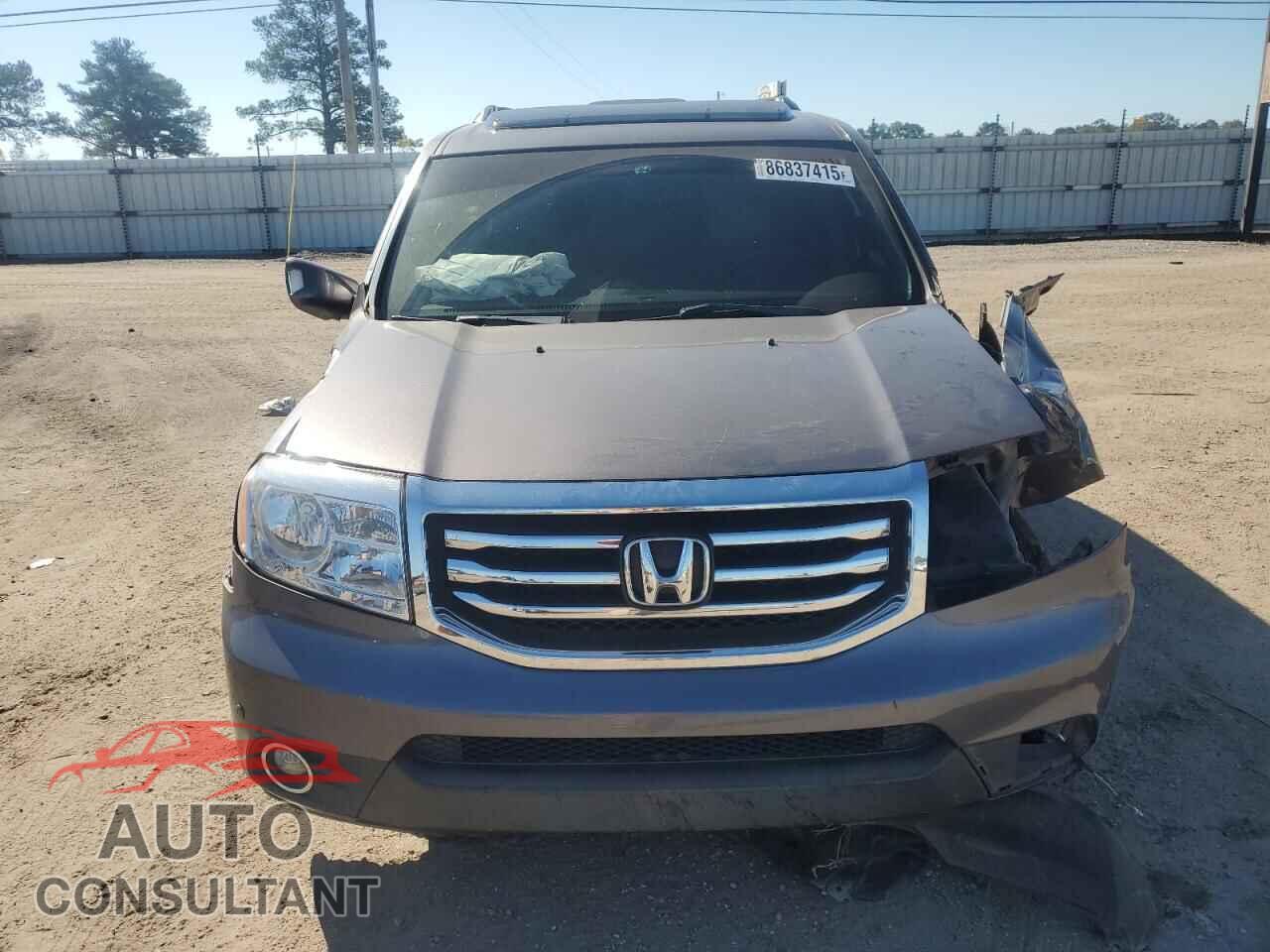 HONDA PILOT 2015 - 5FNYF3H96FB010242