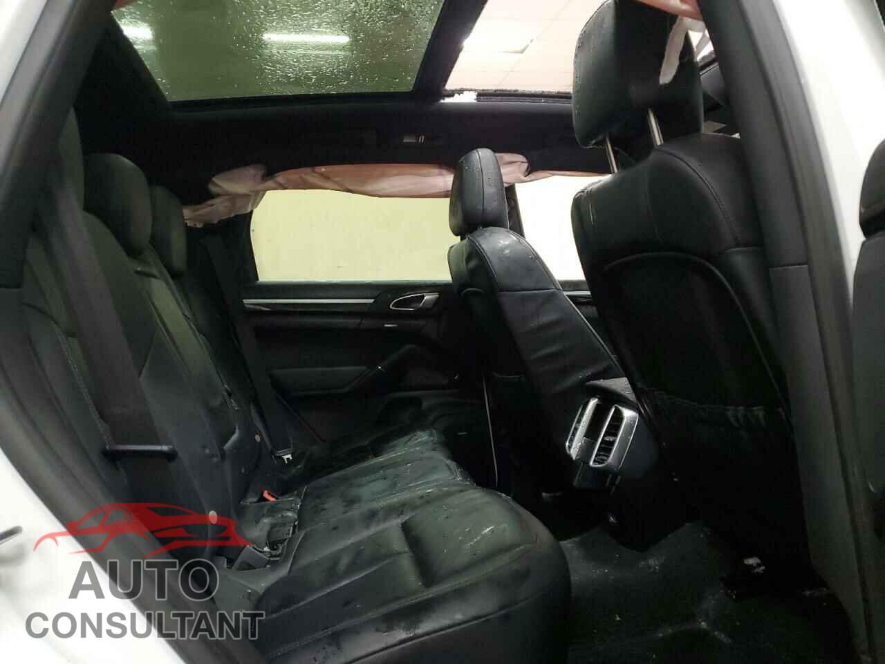 PORSCHE CAYENNE 2014 - WP1AE2A28ELA51431