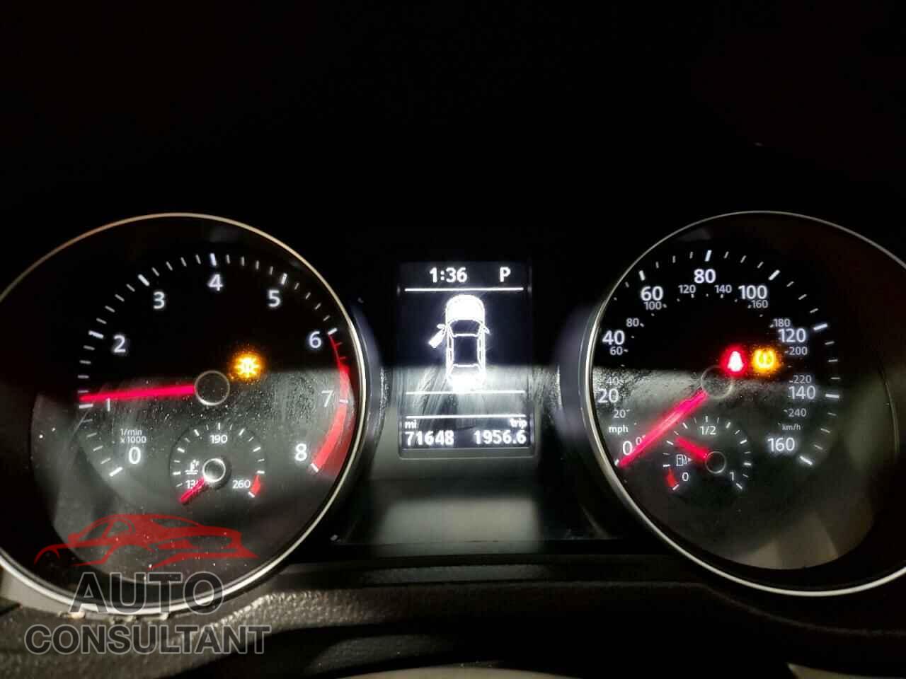 VOLKSWAGEN PASSAT 2017 - 1VWAT7A33HC078258