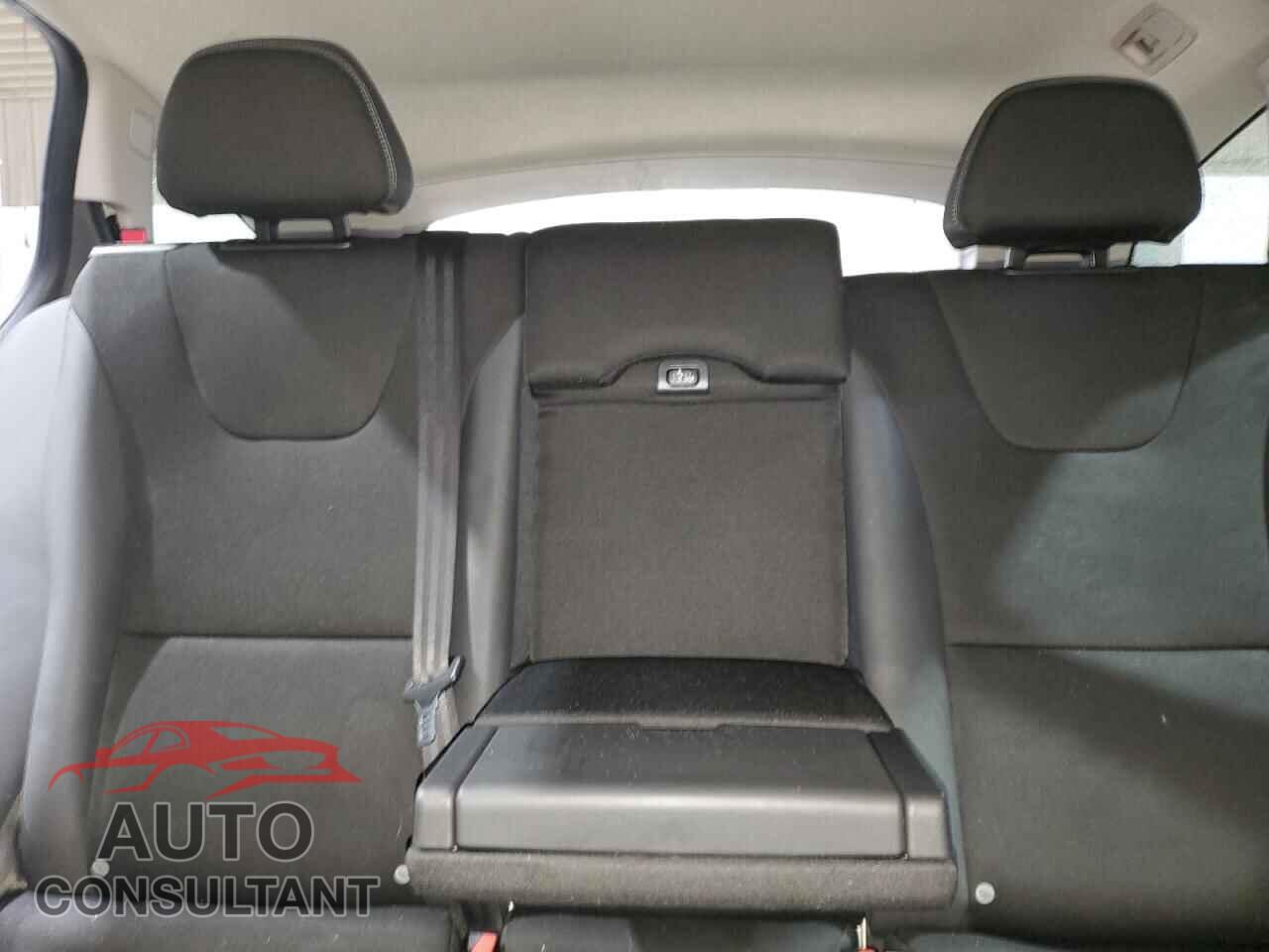 VOLVO V60 2015 - YV126MEA0F1201636