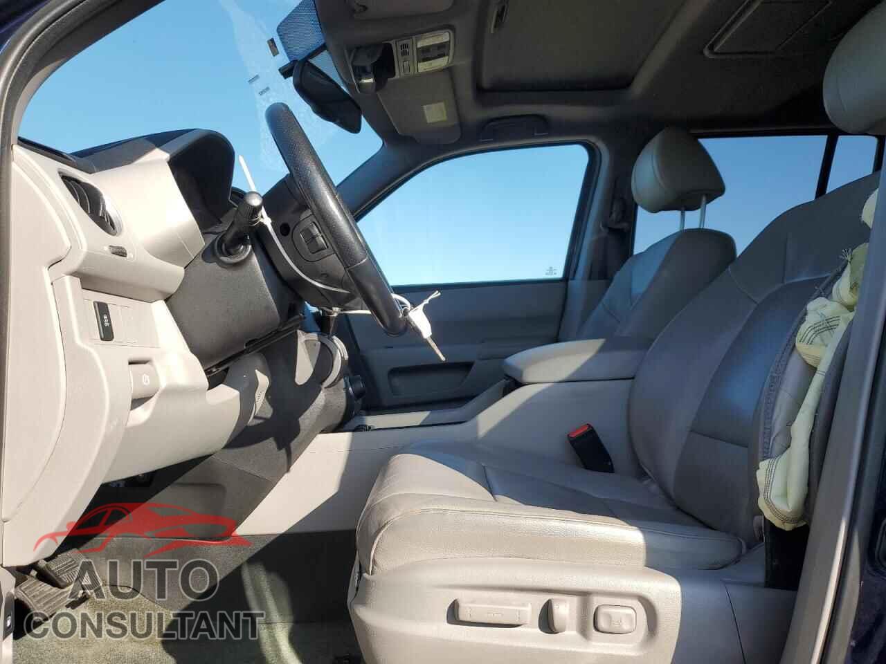 HONDA PILOT 2015 - 5FNYF4H61FB075298