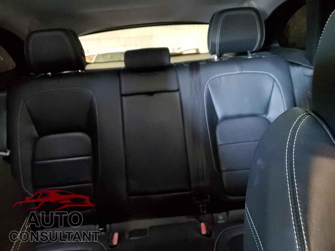 JAGUAR F-PACE 2018 - SADCM2FV4JA325752
