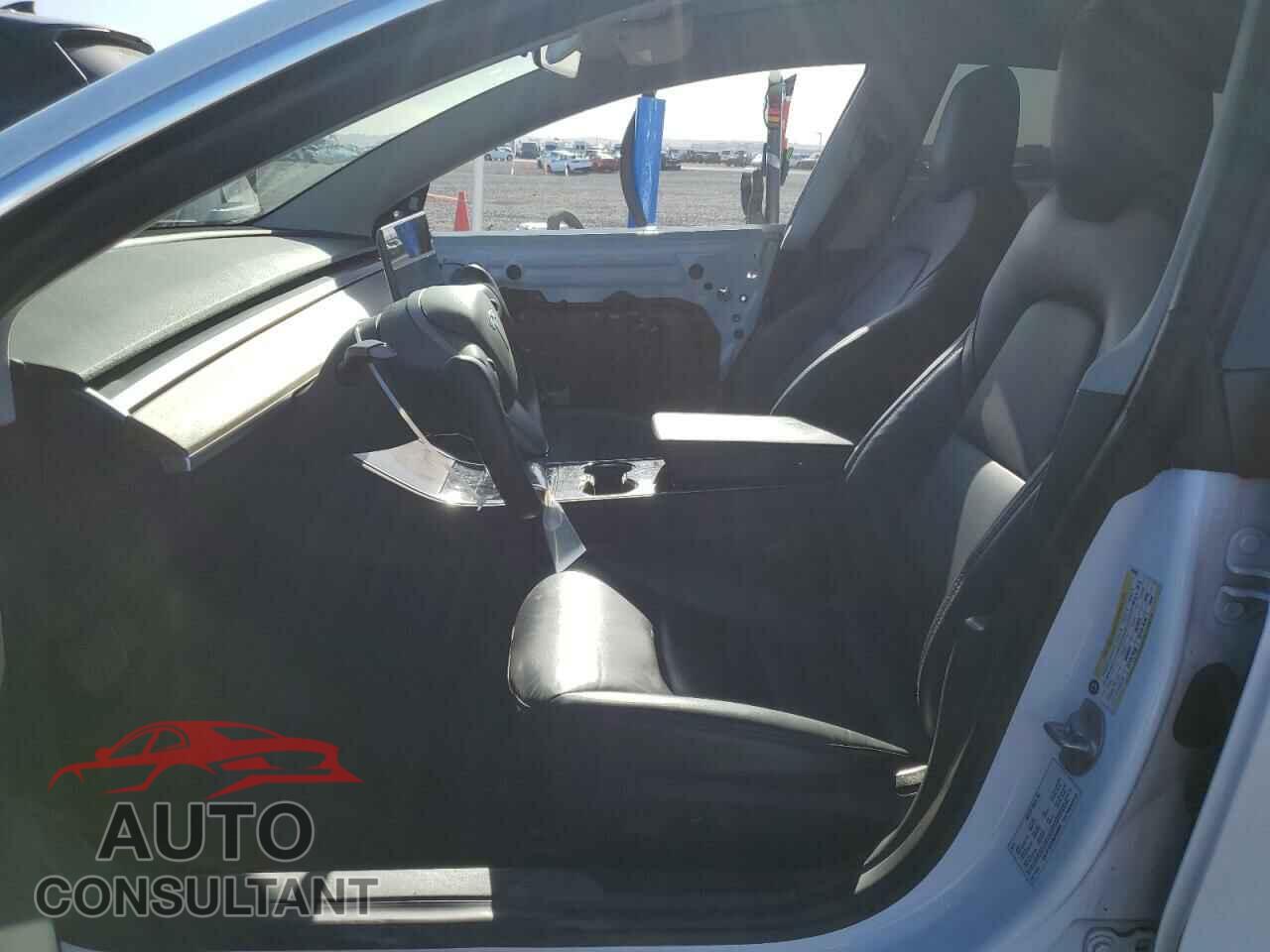 TESLA MODEL 3 2019 - 5YJ3E1EA4KF484202