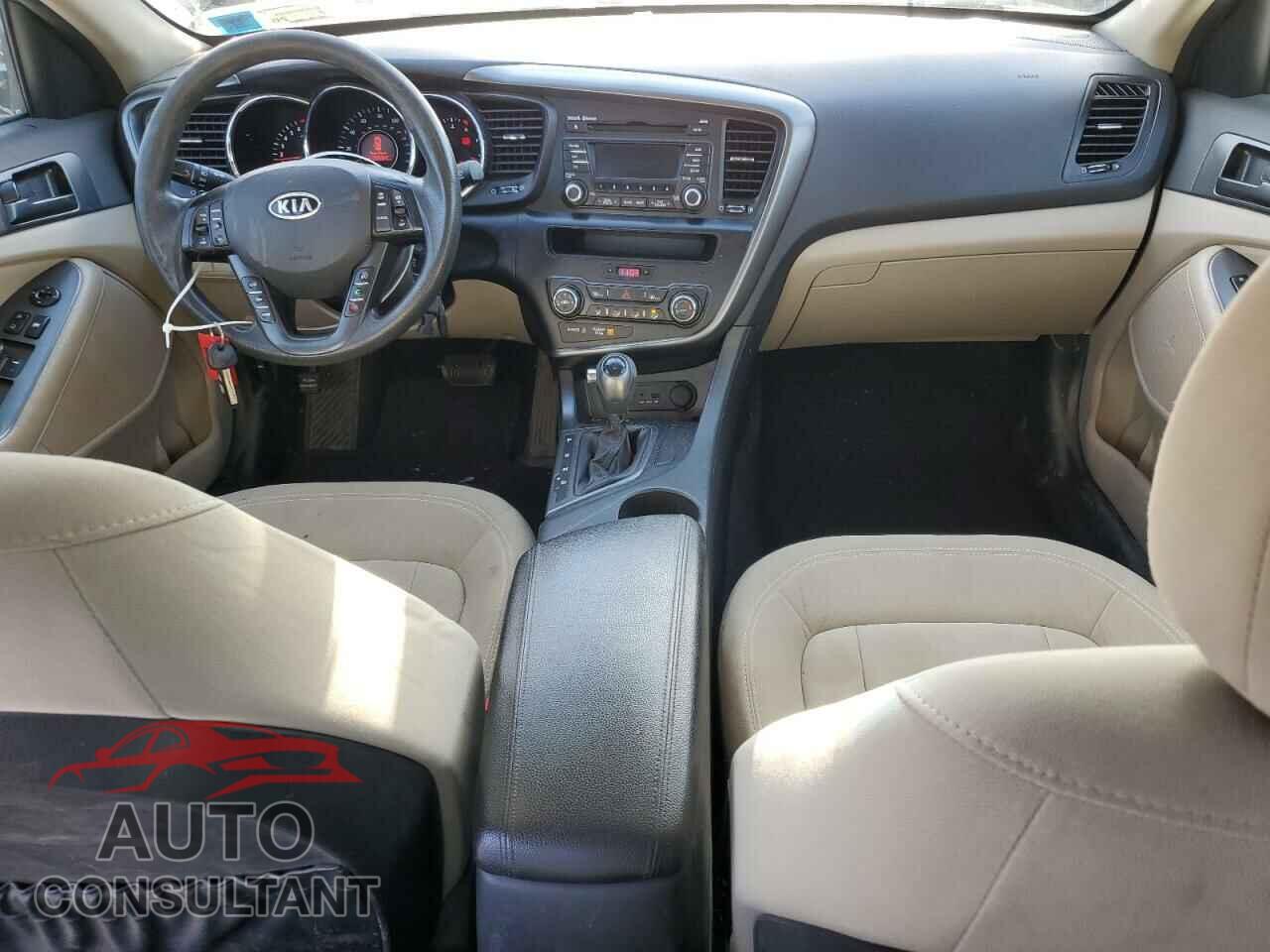 KIA OPTIMA 2011 - KNAGM4A79B5097532