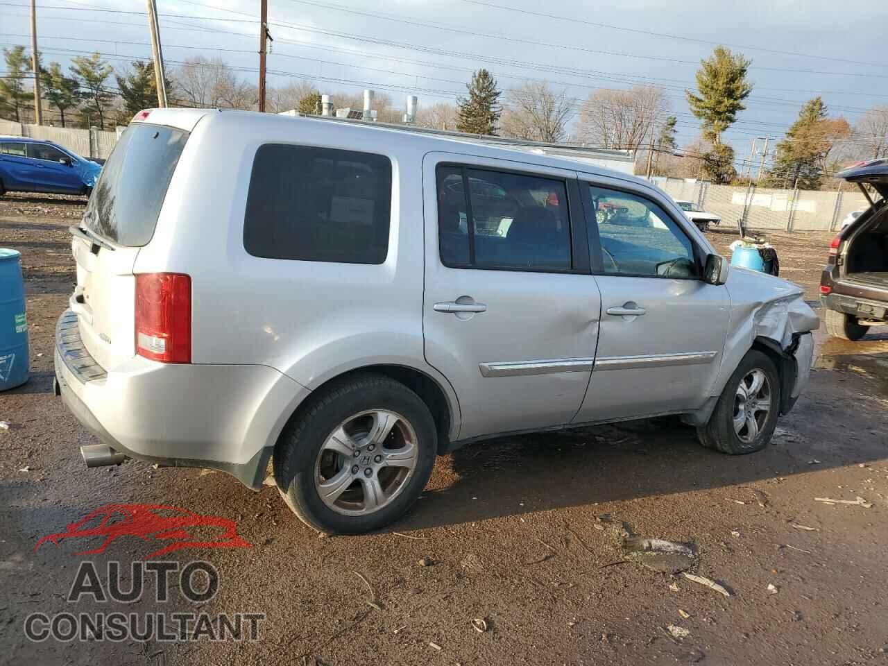 HONDA PILOT 2012 - 5FNYF4H60CB041011