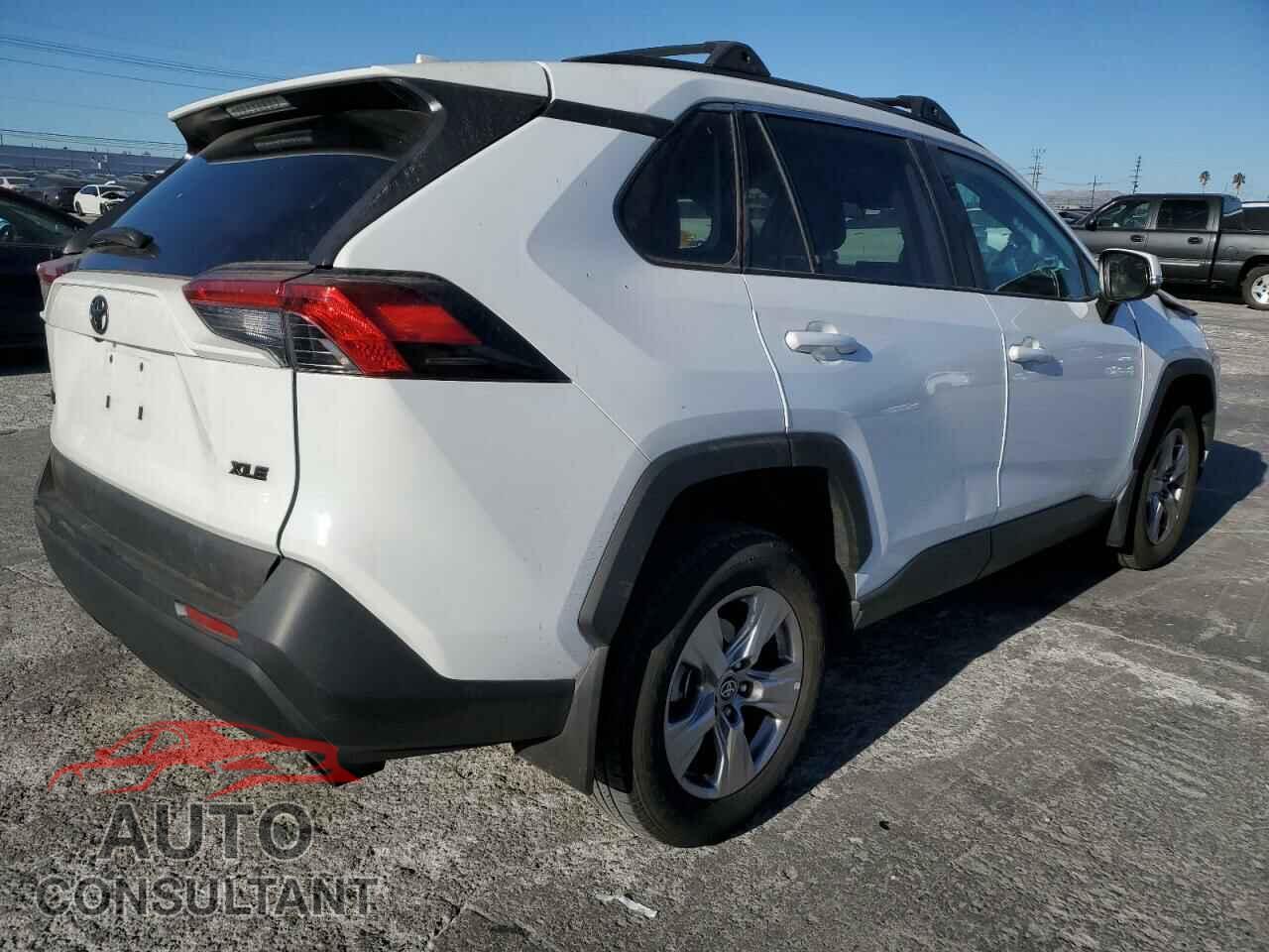 TOYOTA RAV4 2023 - 2T3W1RFVXPC240355