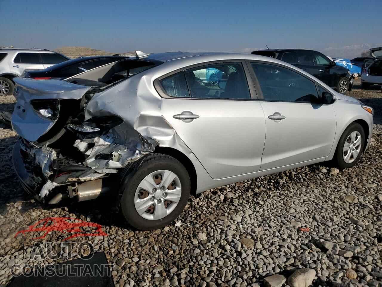 KIA FORTE 2017 - 3KPFK4A72HE108288