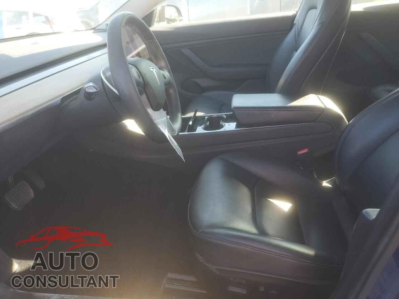 TESLA MODEL 3 2019 - 5YJ3E1EB5KF452707