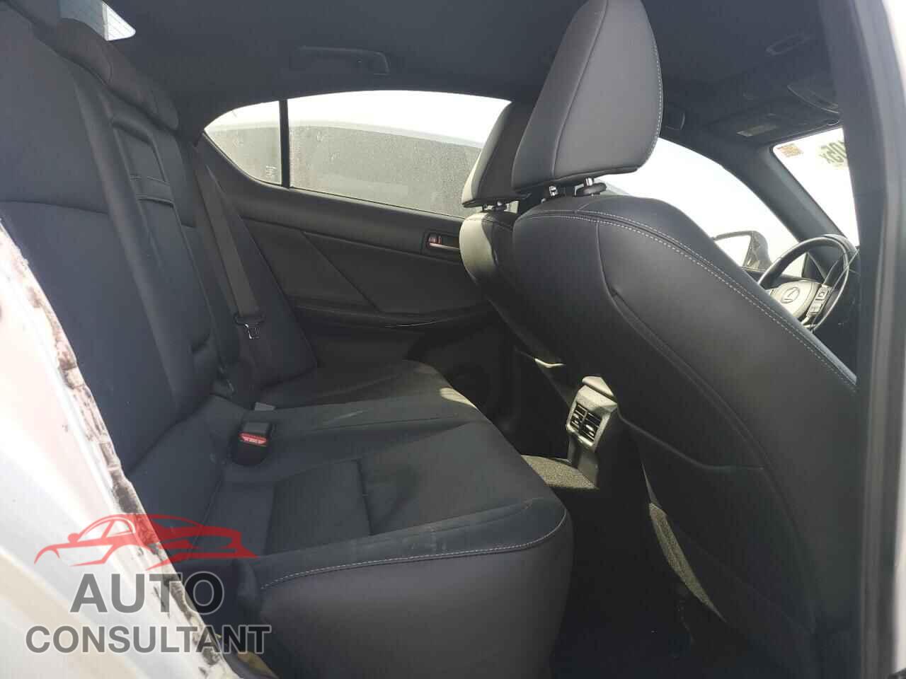 LEXUS IS 2021 - JTHCA1D26M5111574