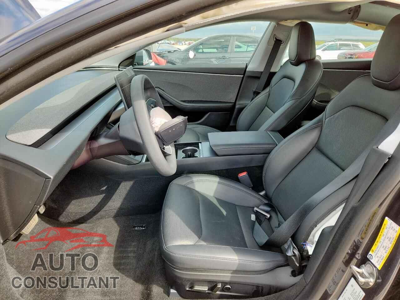 TESLA MODEL 3 2024 - 5YJ3E1EA6RF758915