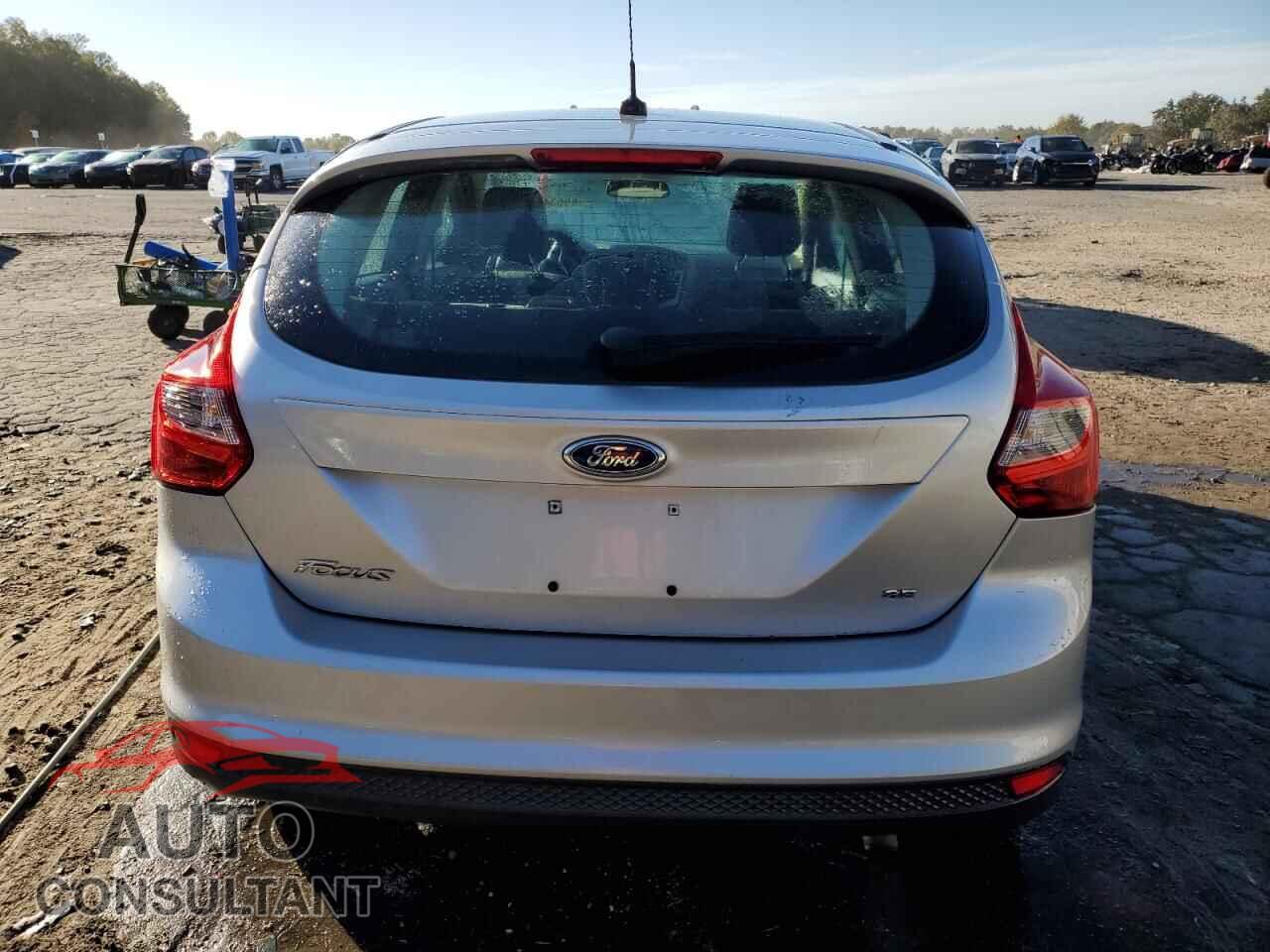 FORD FOCUS 2012 - 1FAHP3K26CL323041
