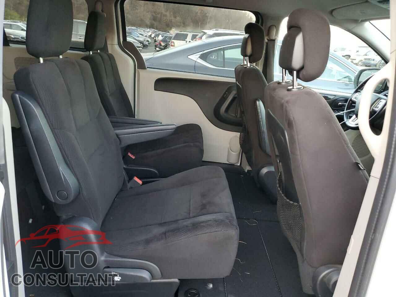 DODGE CARAVAN 2011 - 2D4RN3DG2BR615727