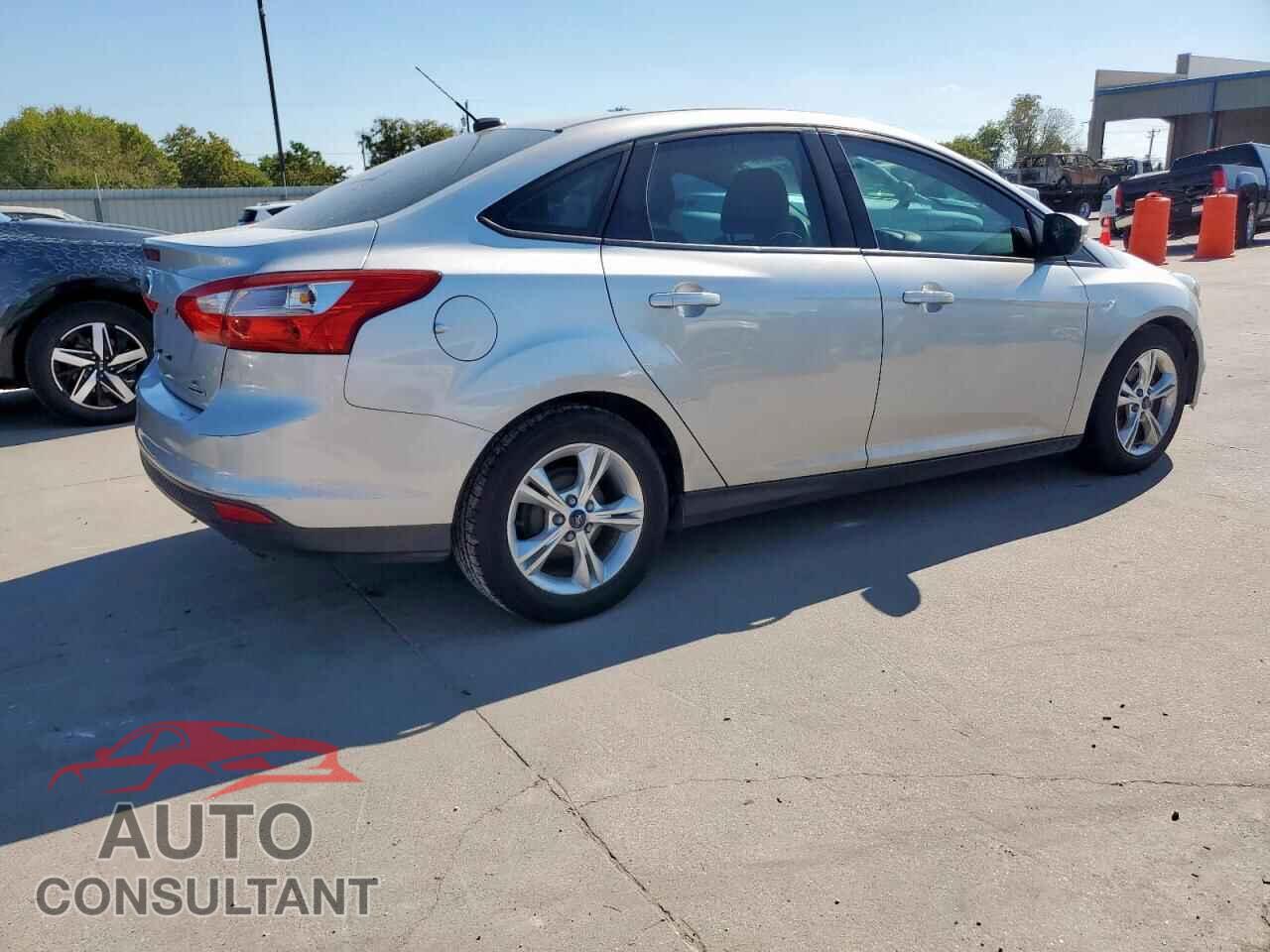 FORD FOCUS 2014 - 1FADP3F2XEL381360