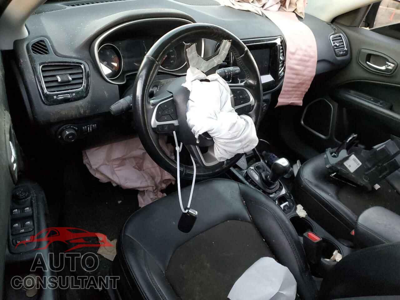 JEEP COMPASS 2020 - 3C4NJDBB0LT104665