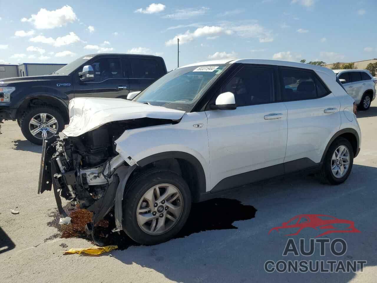 HYUNDAI VENUE 2022 - KMHRB8A35NU153963
