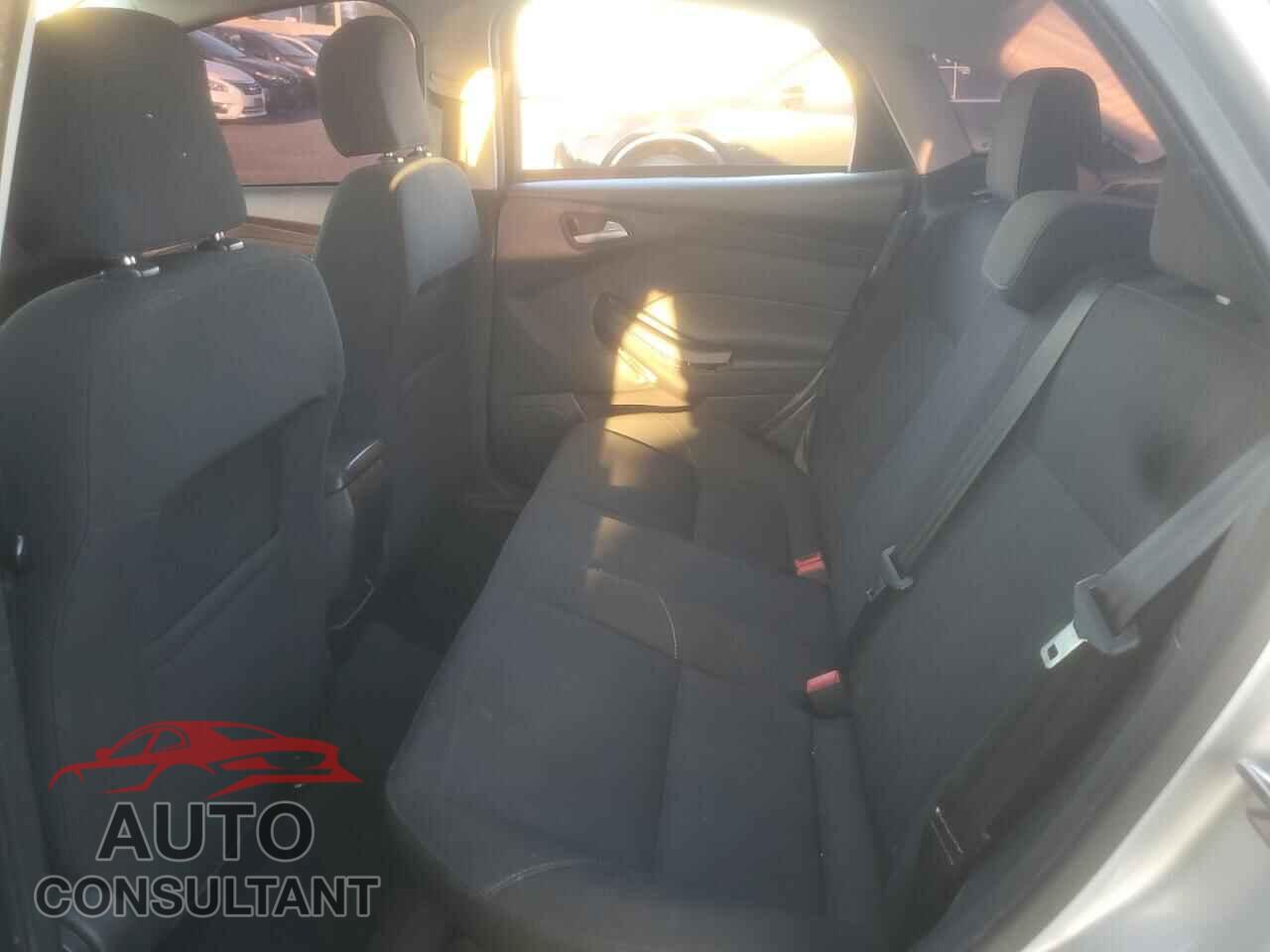 FORD FOCUS 2017 - 1FADP3F2XHL217711