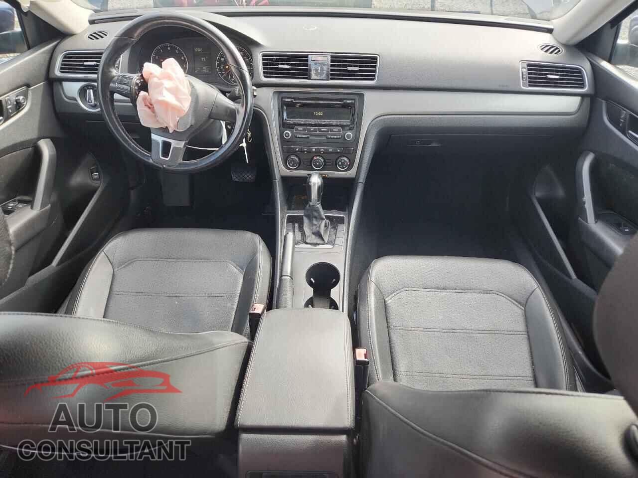 VOLKSWAGEN PASSAT 2014 - 1VWAT7A31EC058750