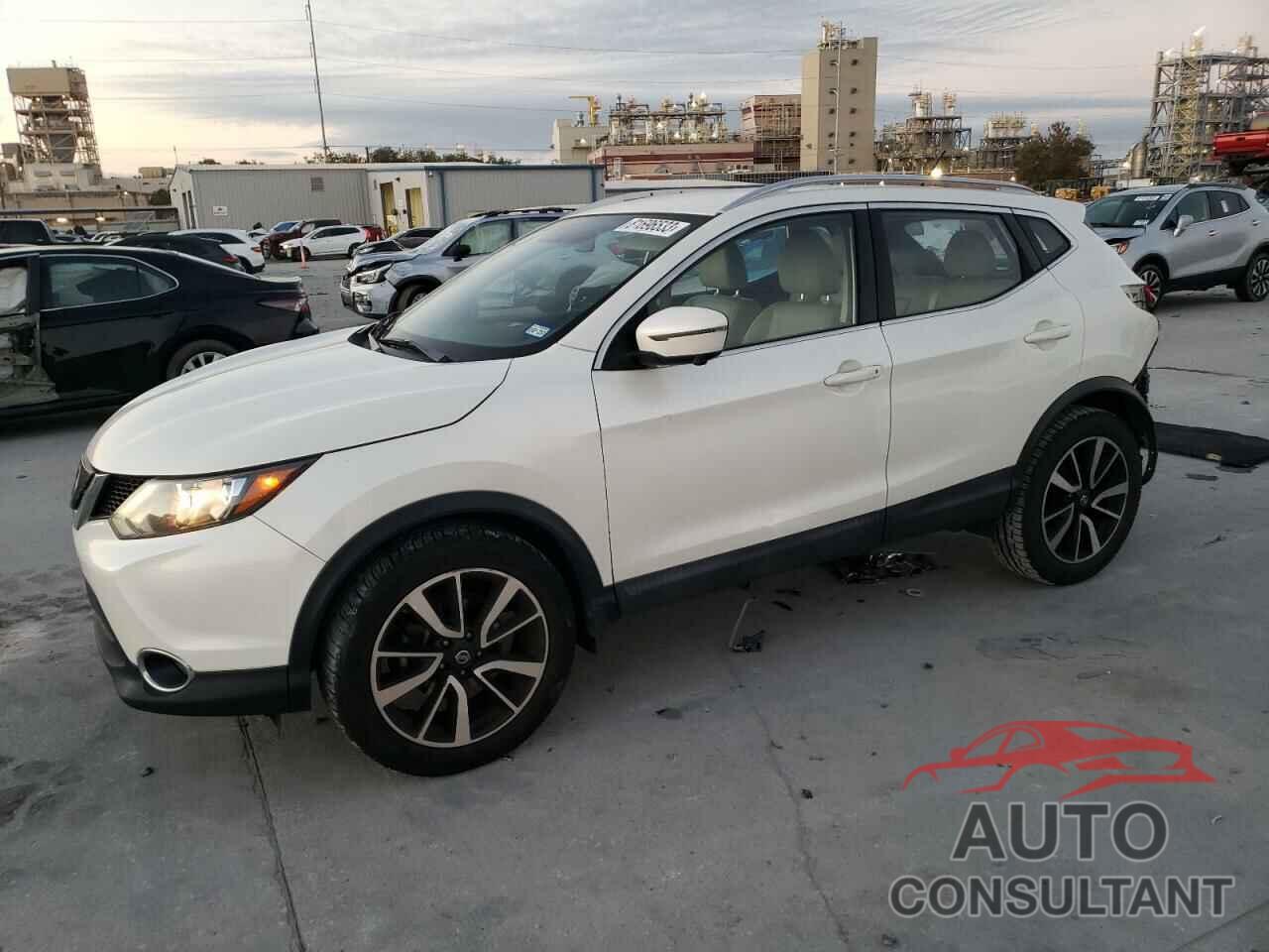 NISSAN ROGUE 2018 - JN1BJ1CP0JW189898