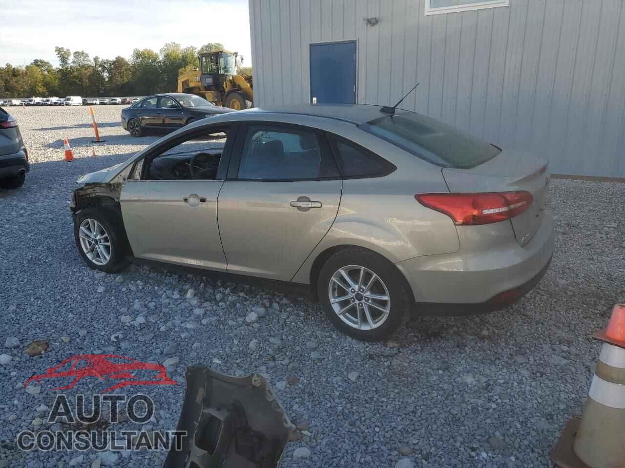 FORD FOCUS 2015 - 1FADP3F27FL373640