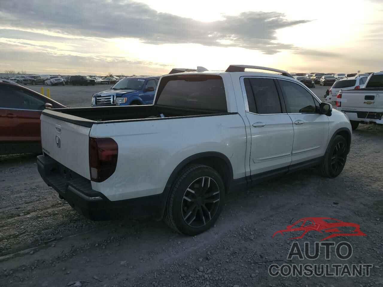 HONDA RIDGELINE 2017 - 5FPYK2F64HB011575